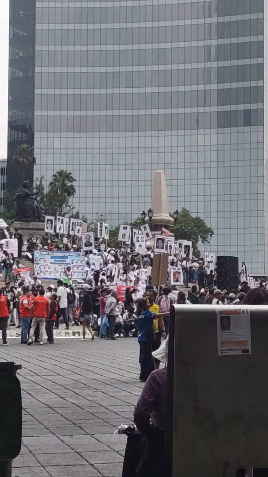 Madres buscadoras de Monclova marchan en CDMX este 10 de mayo: "Nada que festejar"