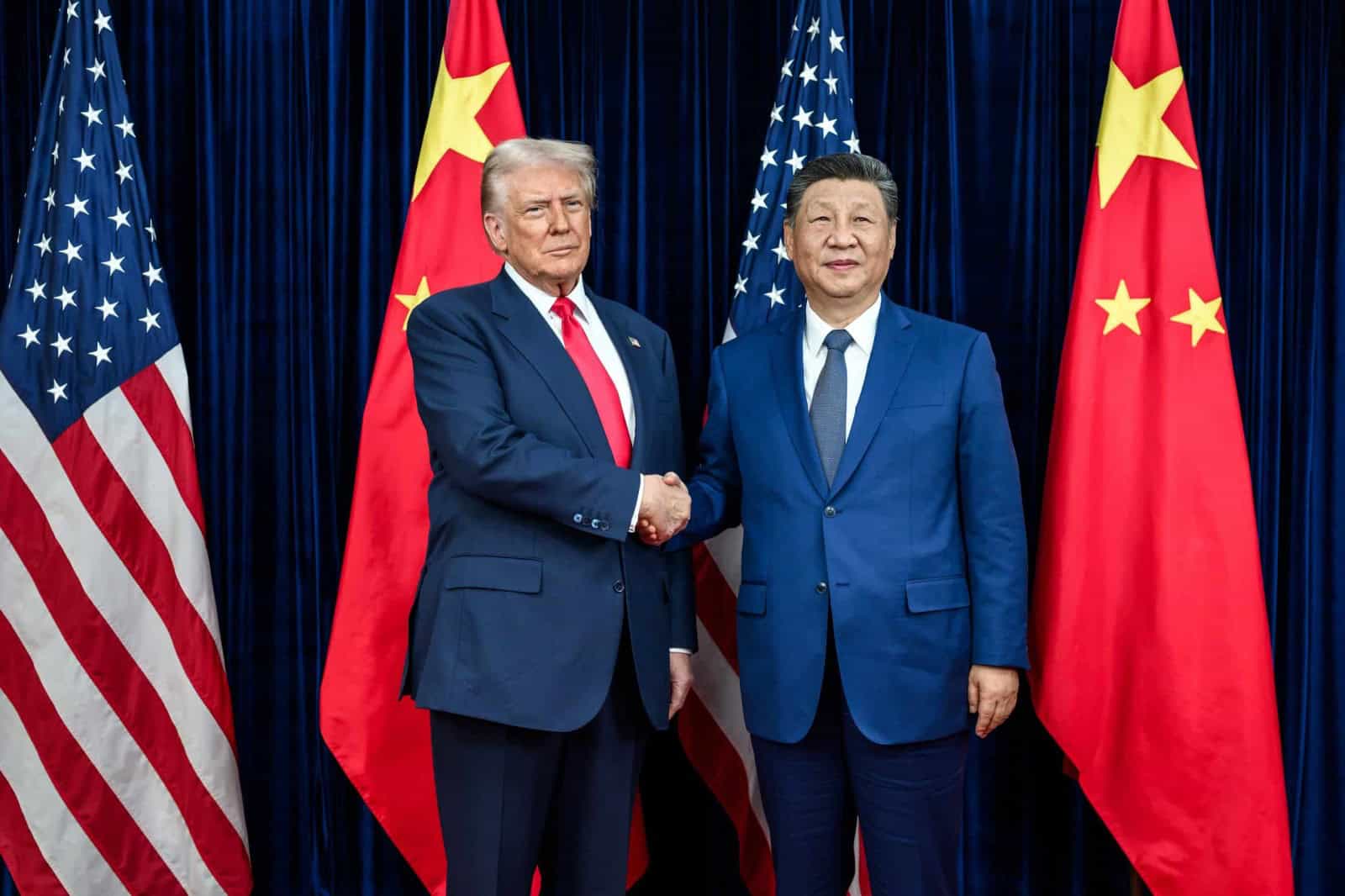 Donald Trump viaja a China para reuni&oacute;n con Xi Jinping