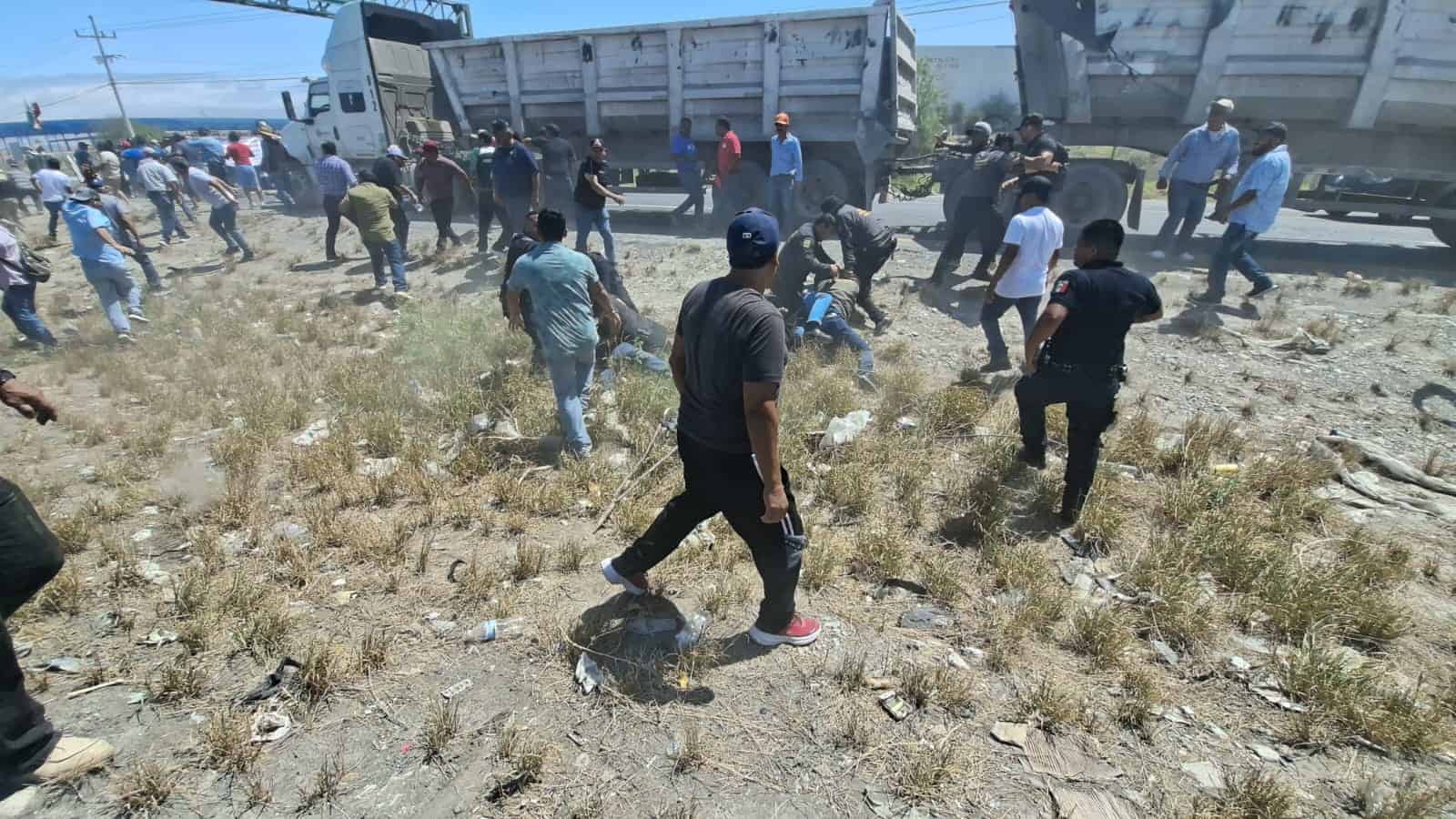 Casta&ntilde;os: ex obreros de AHMSA exigen justicia tras enfrentamiento