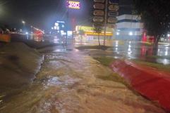 Fuerte tormenta provoca inundaciones y cierre de vialidades en Piedras Negras y Eagle Pass