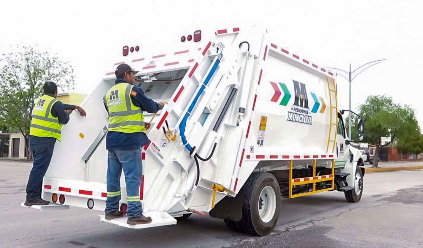 Monclova: Ayuntamiento incorpora nuevo cami&oacute;n recolector de basura