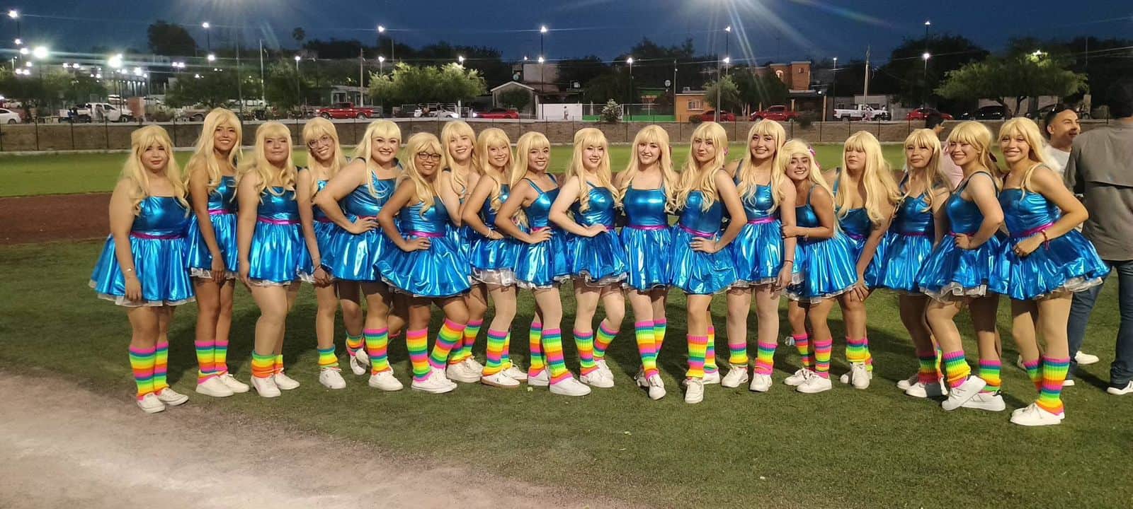 Alumnos de la Esc. Normal de SJS brillan con musical de Toy Story