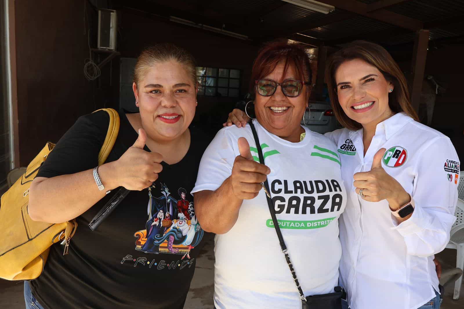 Claudia Garza refuerza su campa&ntilde;a en Nava con apoyo ciudadano