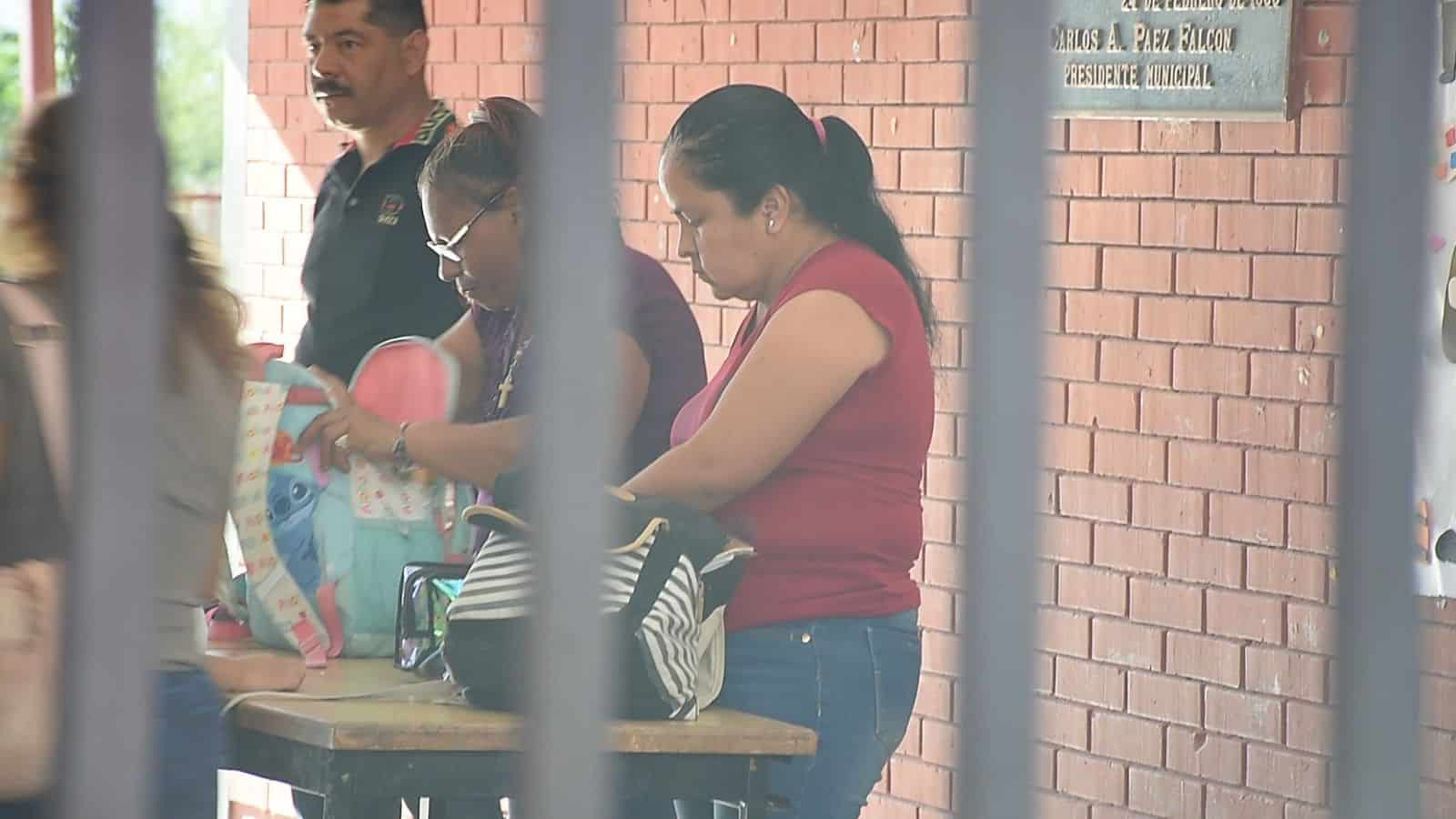 Operativo mochila en primaria Jos&eacute; Gonz&aacute;lez Ballesteros tras amenaza