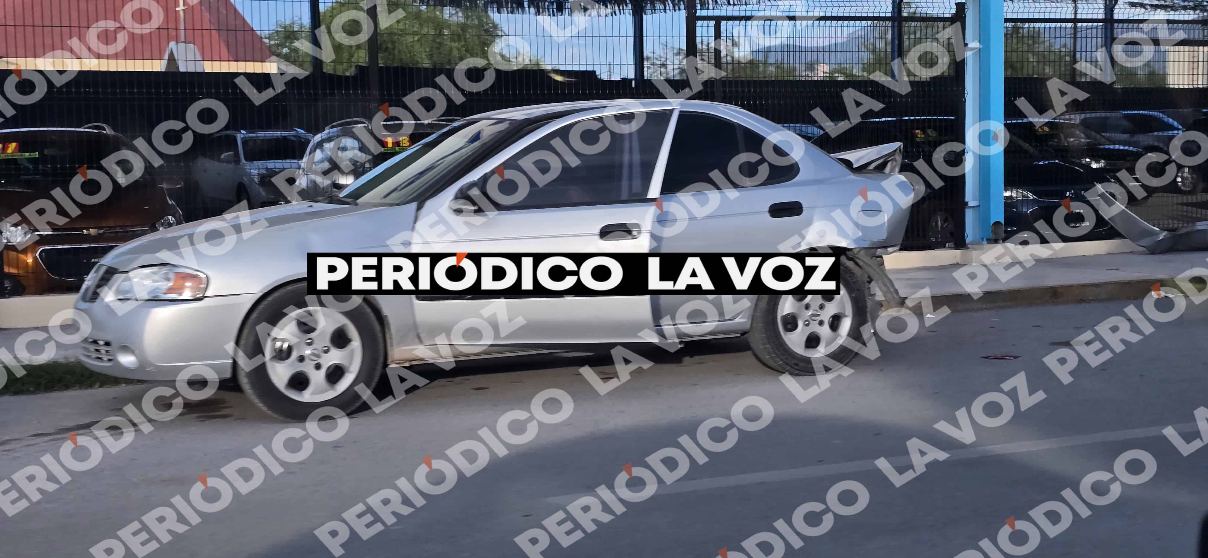 Mujer causa choque en Monclova: da&ntilde;os materiales severos