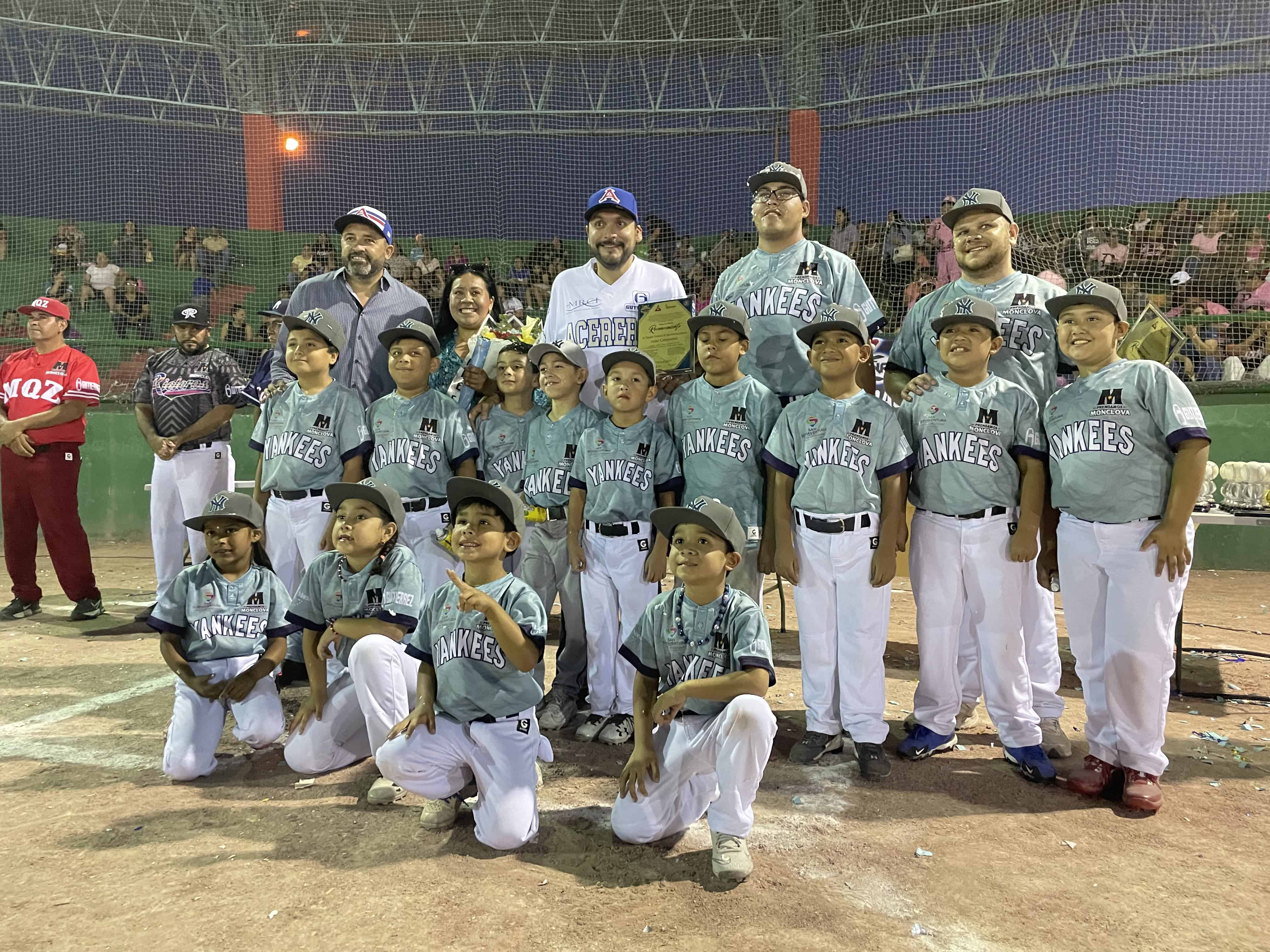 Liga Ribere&ntilde;a de B&eacute;isbol Infantil y Juvenil reconoce a los mejores jugadores