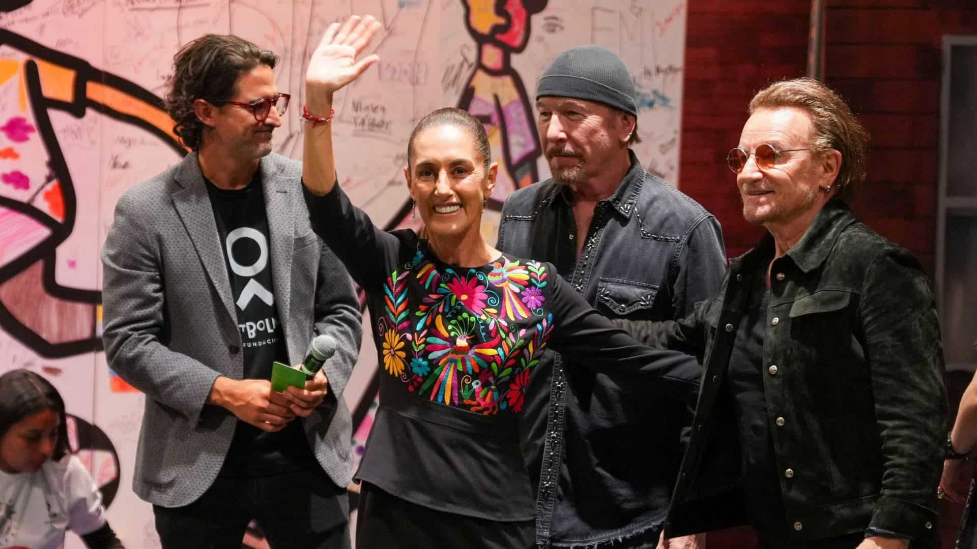 Sheinbaum comparte escenario con U2 y env&iacute;a mensaje de paz en evento internacional infantil