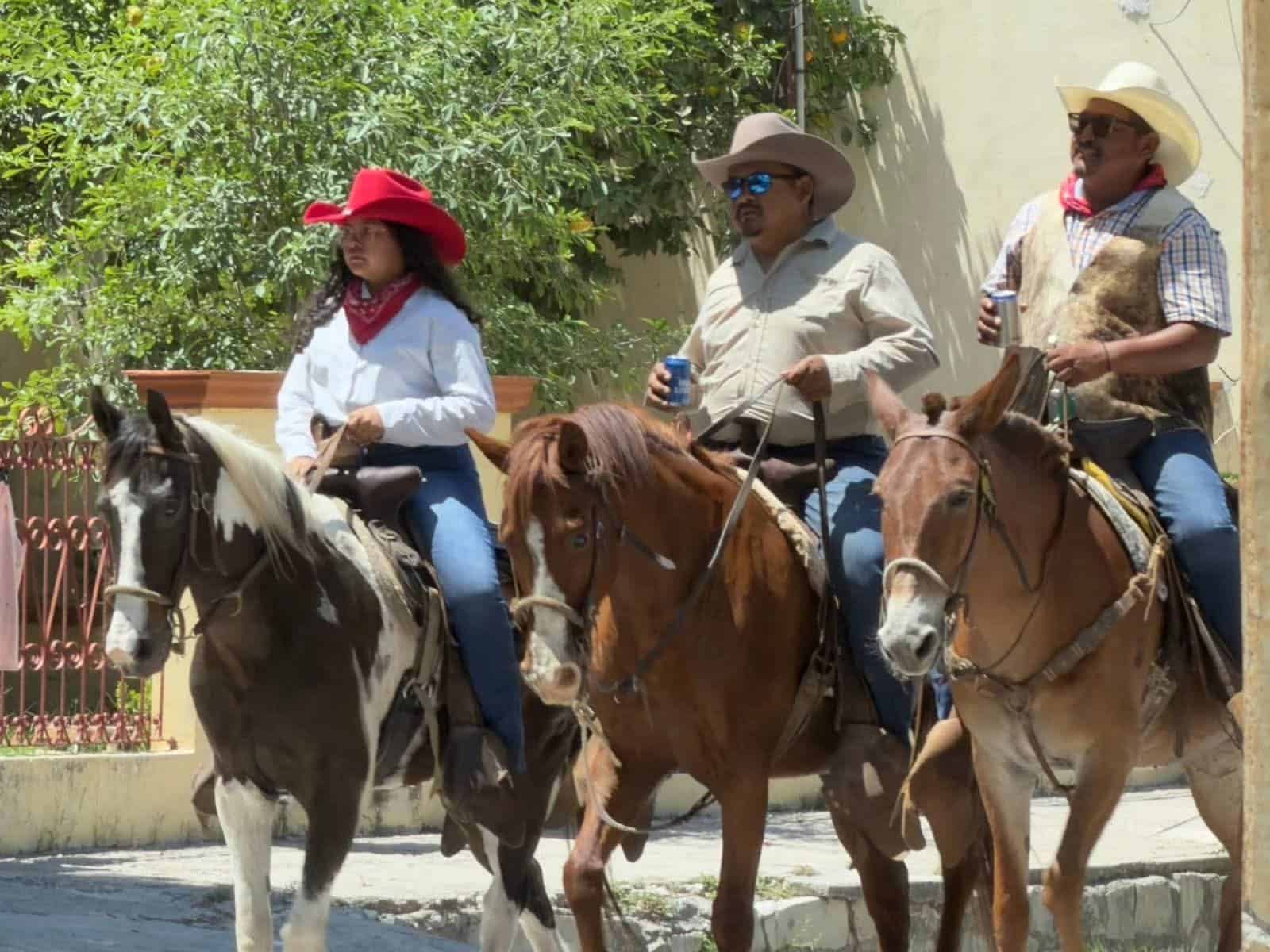 Cabalgata por la Lluvia re&uacute;ne a familias y productores en Villa Uni&oacute;n