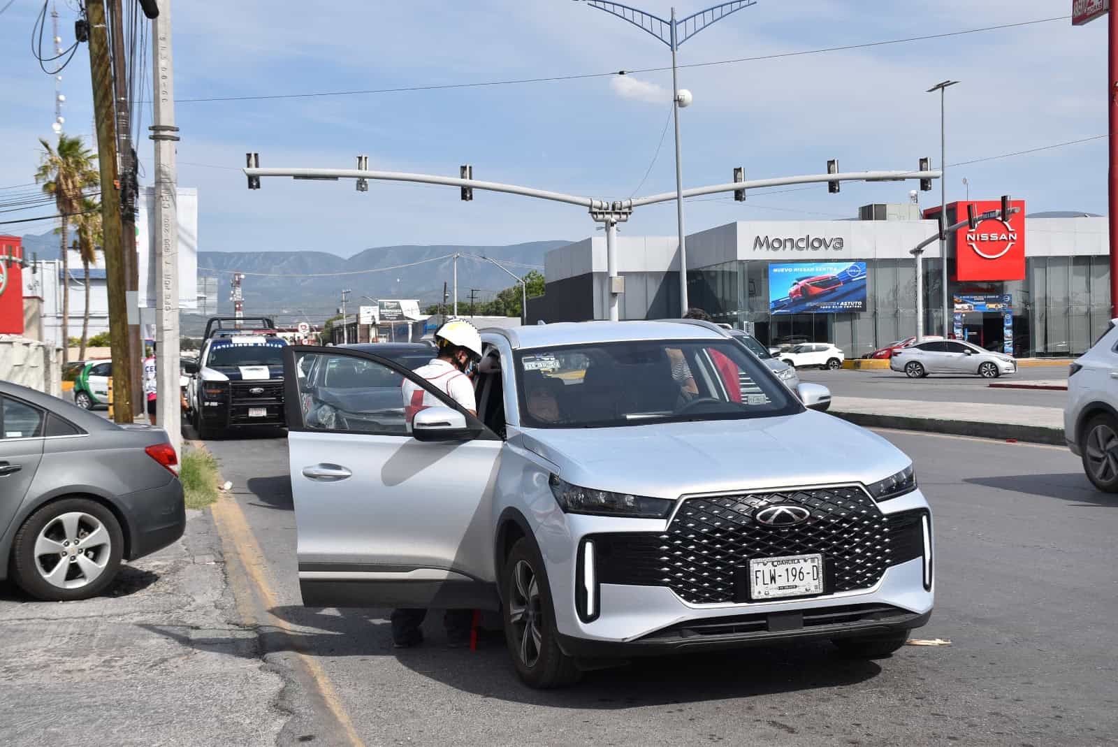 Movilizaci&oacute;n de cuerpos de emergencia tras choque en Monclova