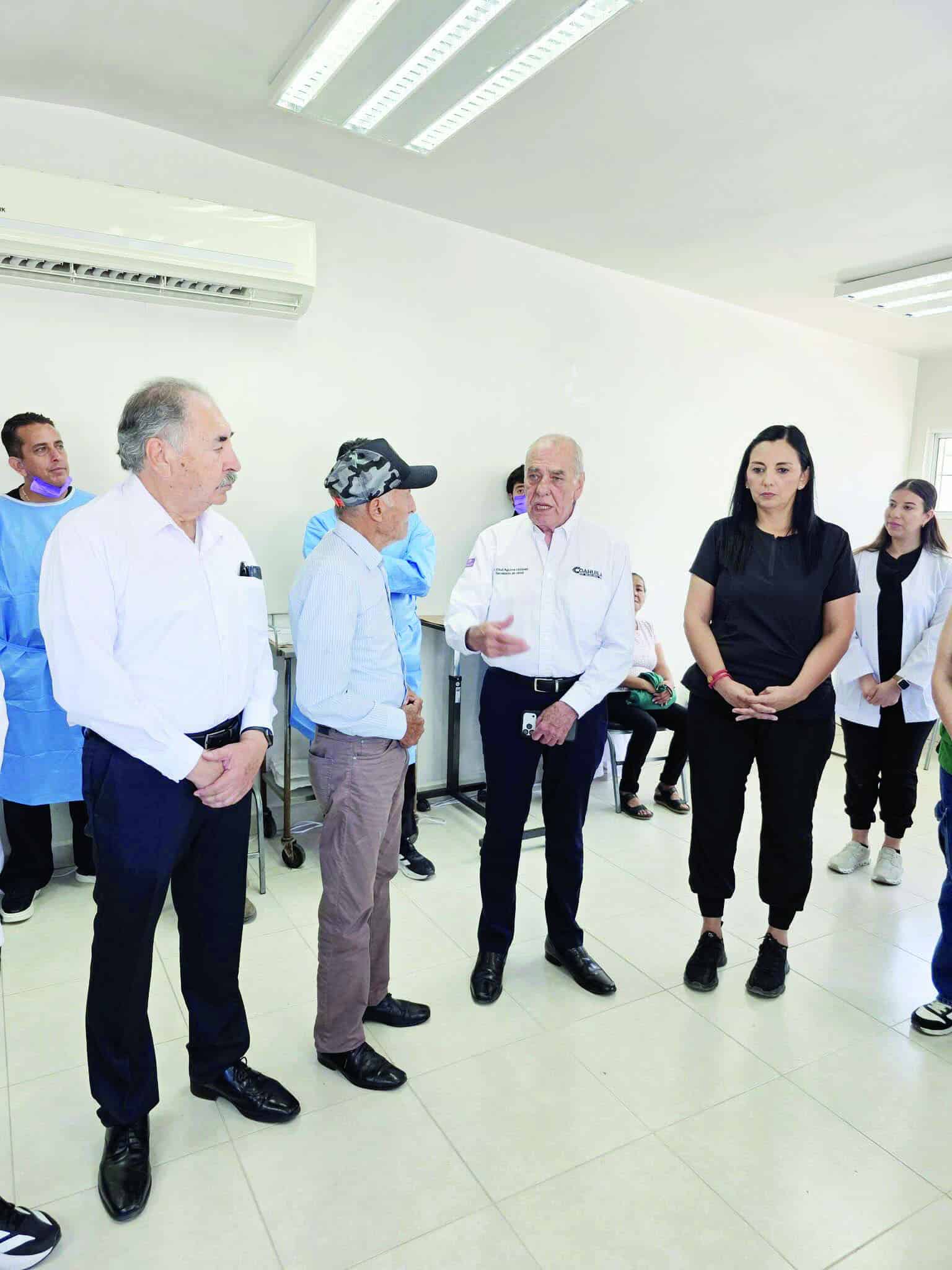 Secretar&iacute;a de Salud entrega 63 pr&oacute;tesis dentales en Monclova