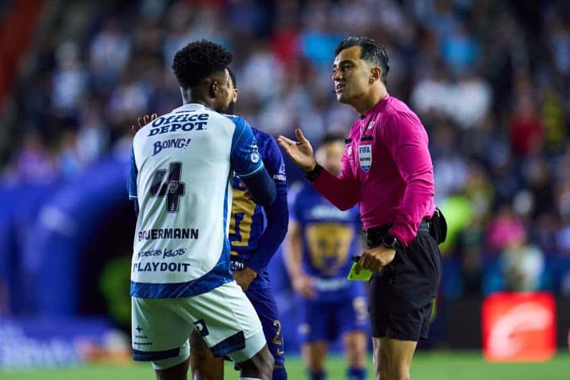 Pachuca enfrenta a Pumas sin su defensor Eduardo Bauermann en semifinal