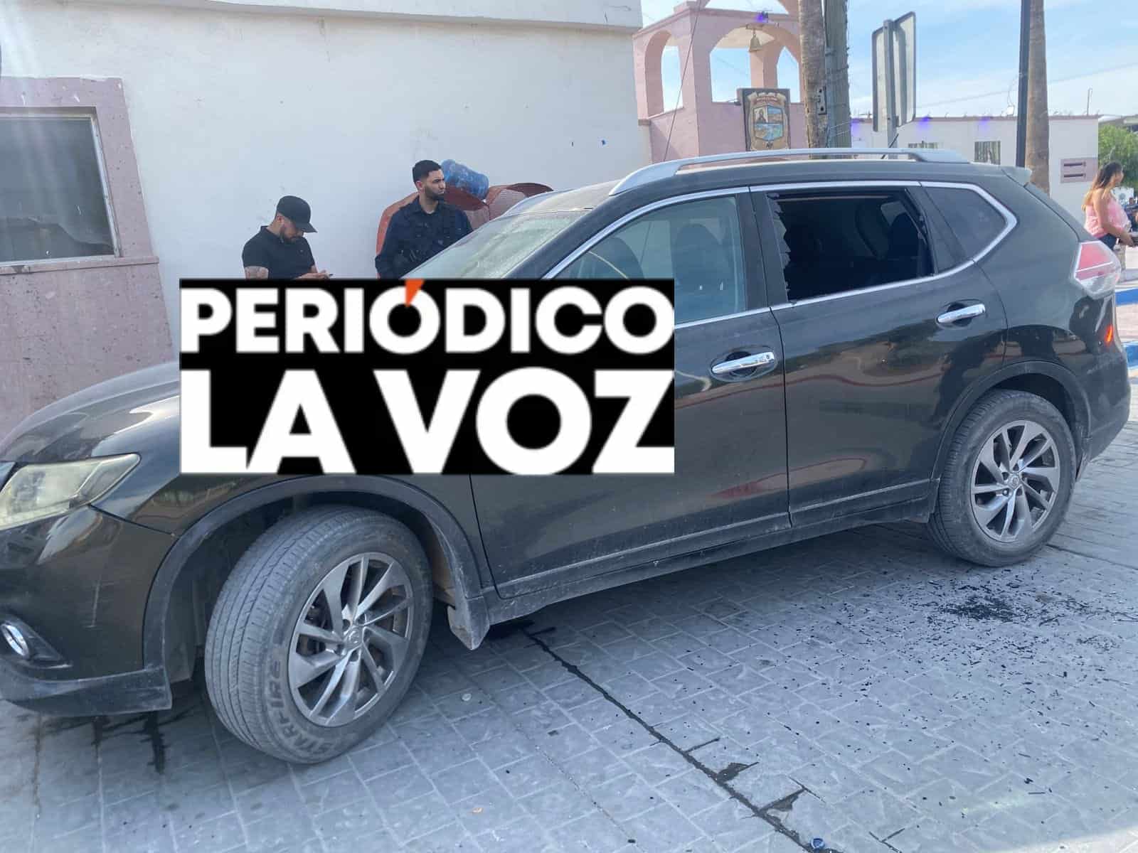 Rescatan polic&iacute;as a ni&ntilde;o  atrapado en camioneta