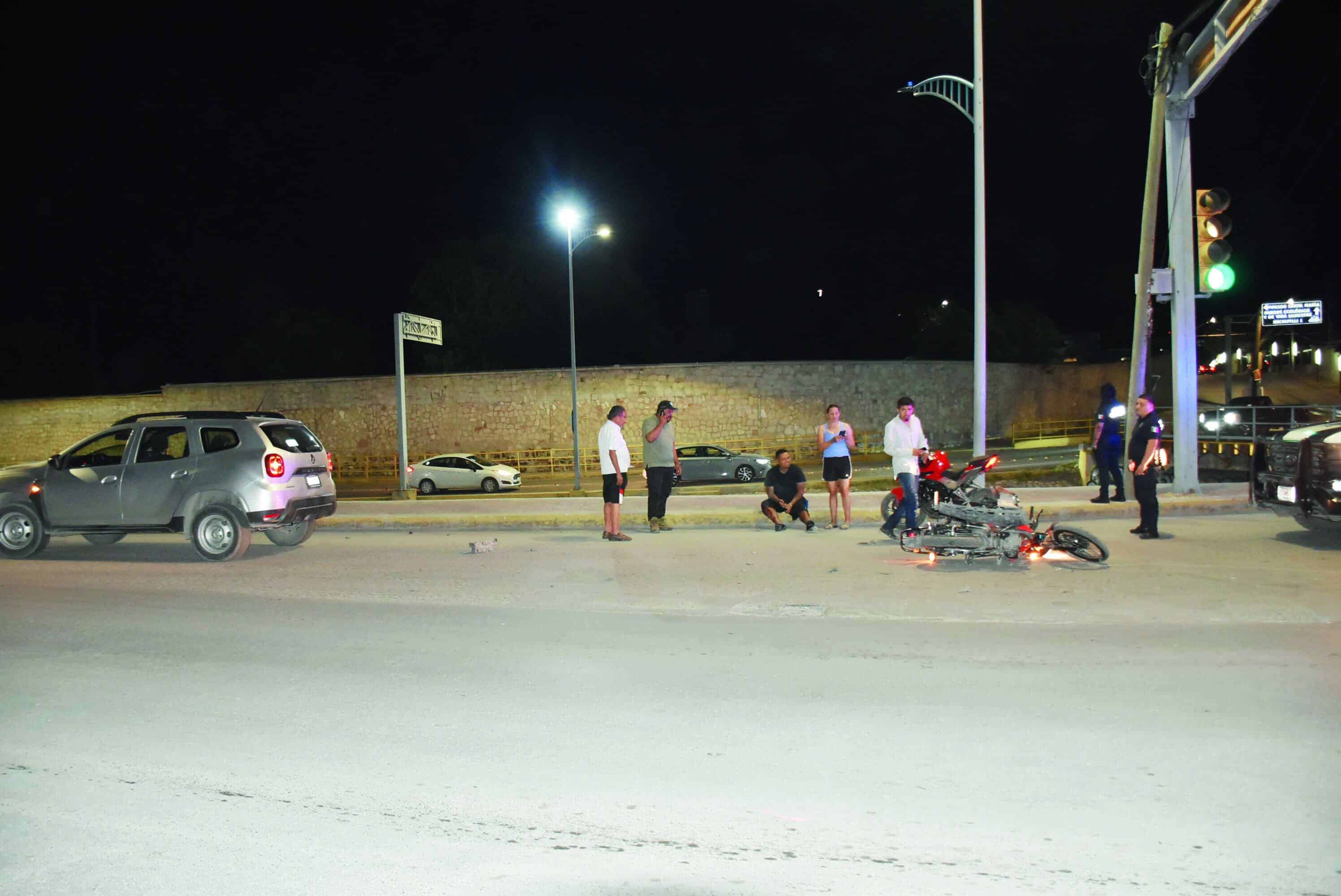 Falla mec&aacute;nica causa accidente de motociclista en Monclova