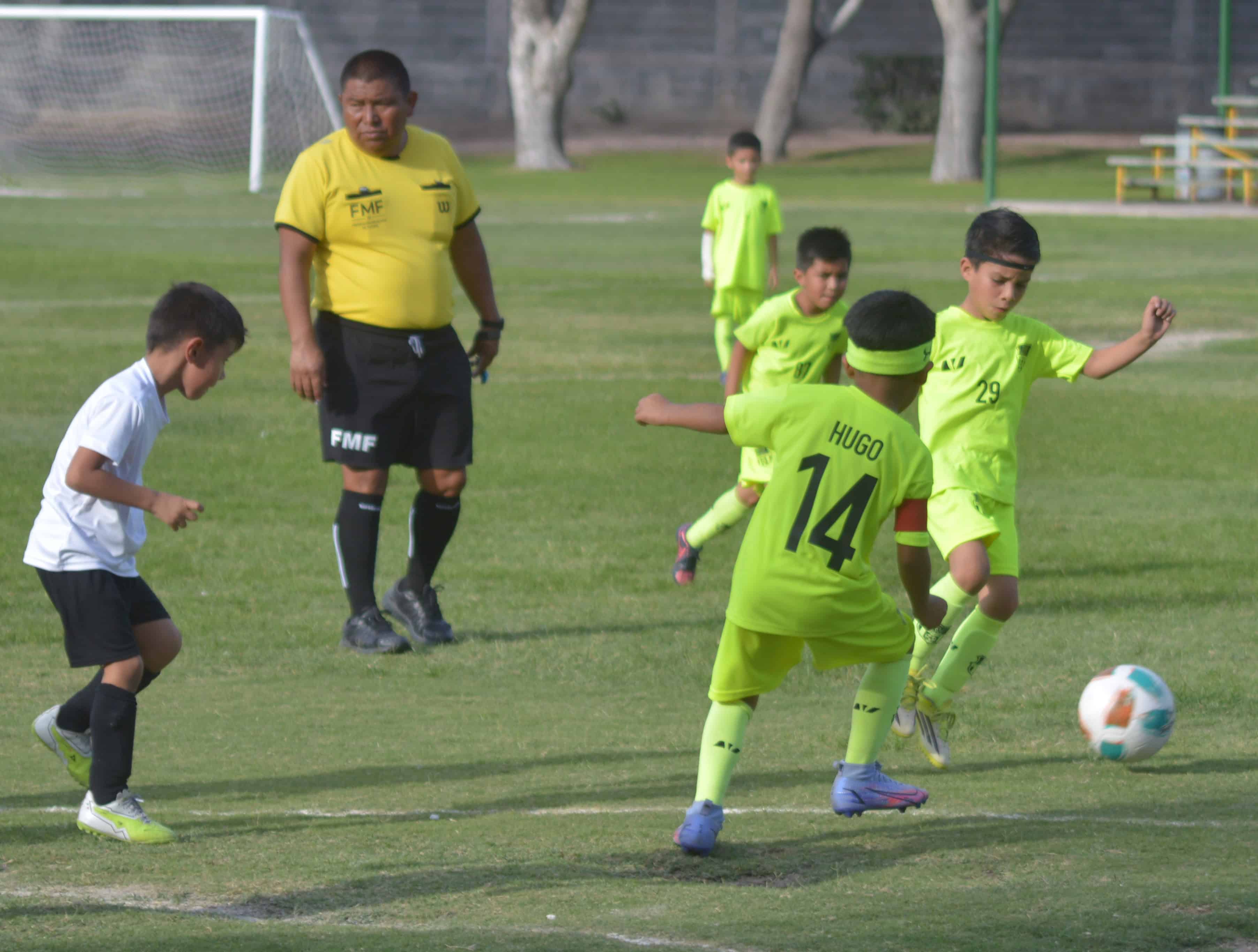 Gael Santiago y Francisco de la Cruz destacan en victoria de Los Rojos