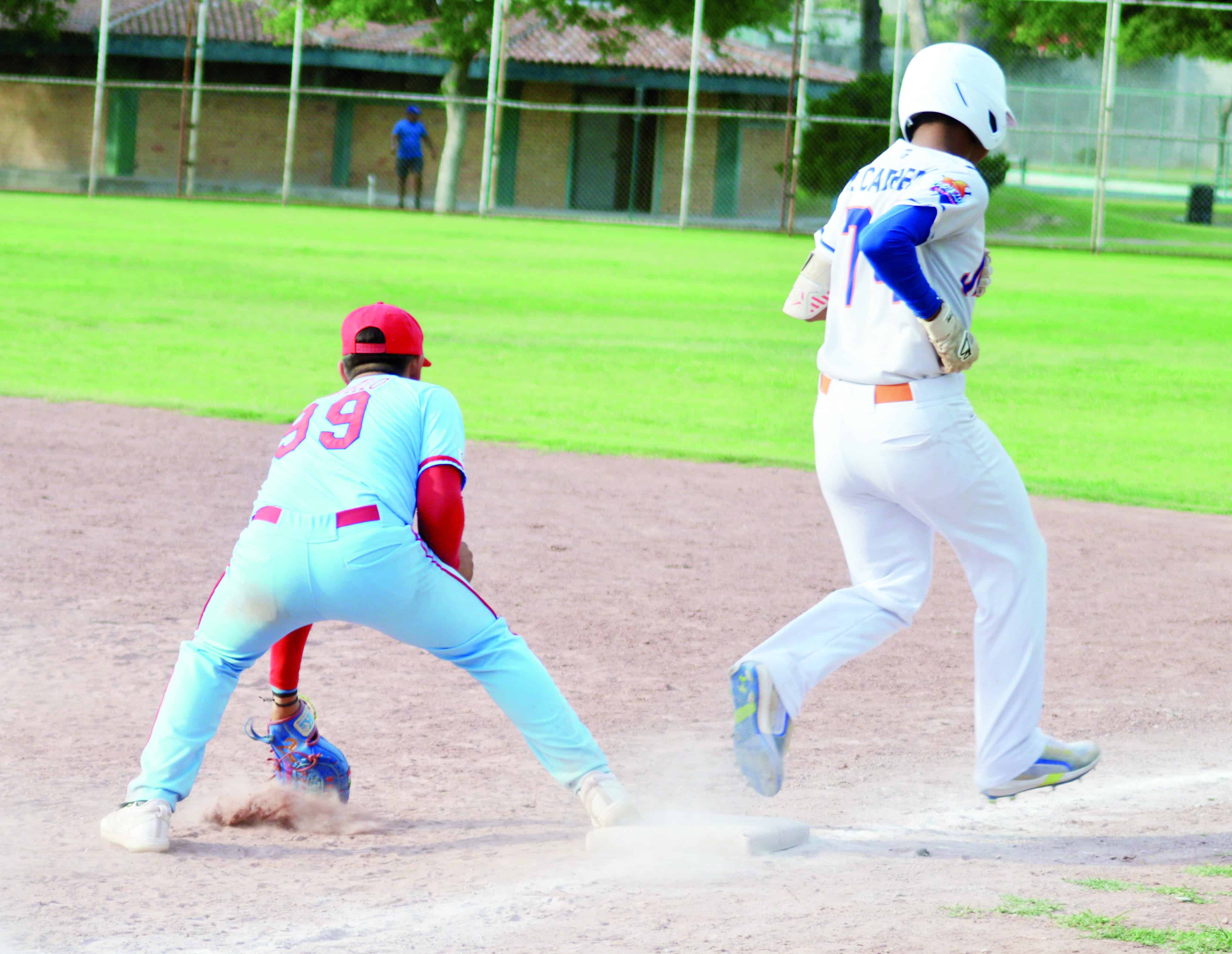 Mets vence 10-3 a Cardenales en playoffs de Liga de B&eacute;isbol Furiazul