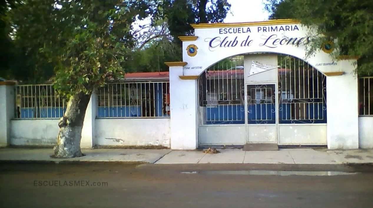 Preparativos para graduaciones en M&uacute;zquiz y San Juan de Sabinas