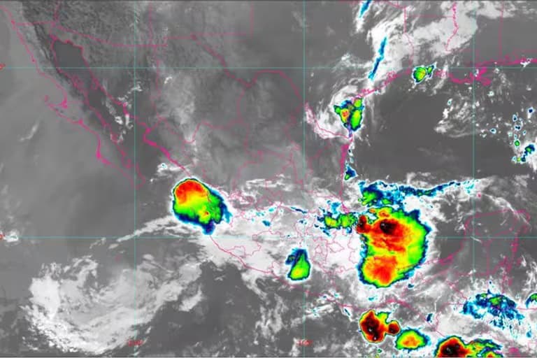 Servicio Meteorol&oacute;gico Nacional alerta sobre huracanes peligrosos