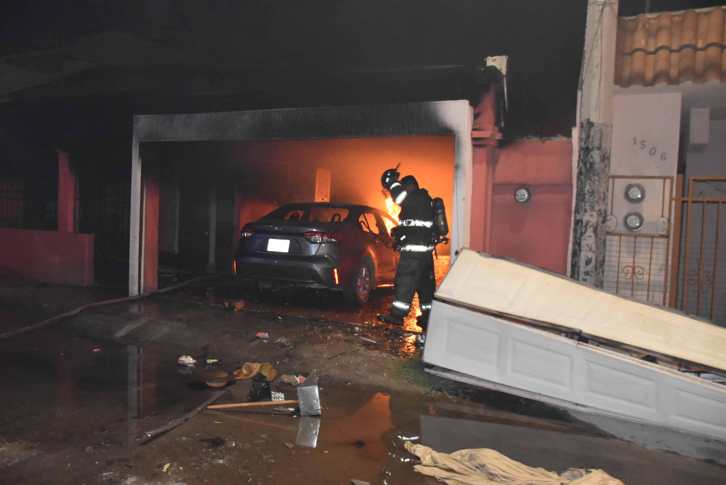 Explosi&oacute;n en Monclova: familia afectada por incendio en su vivienda