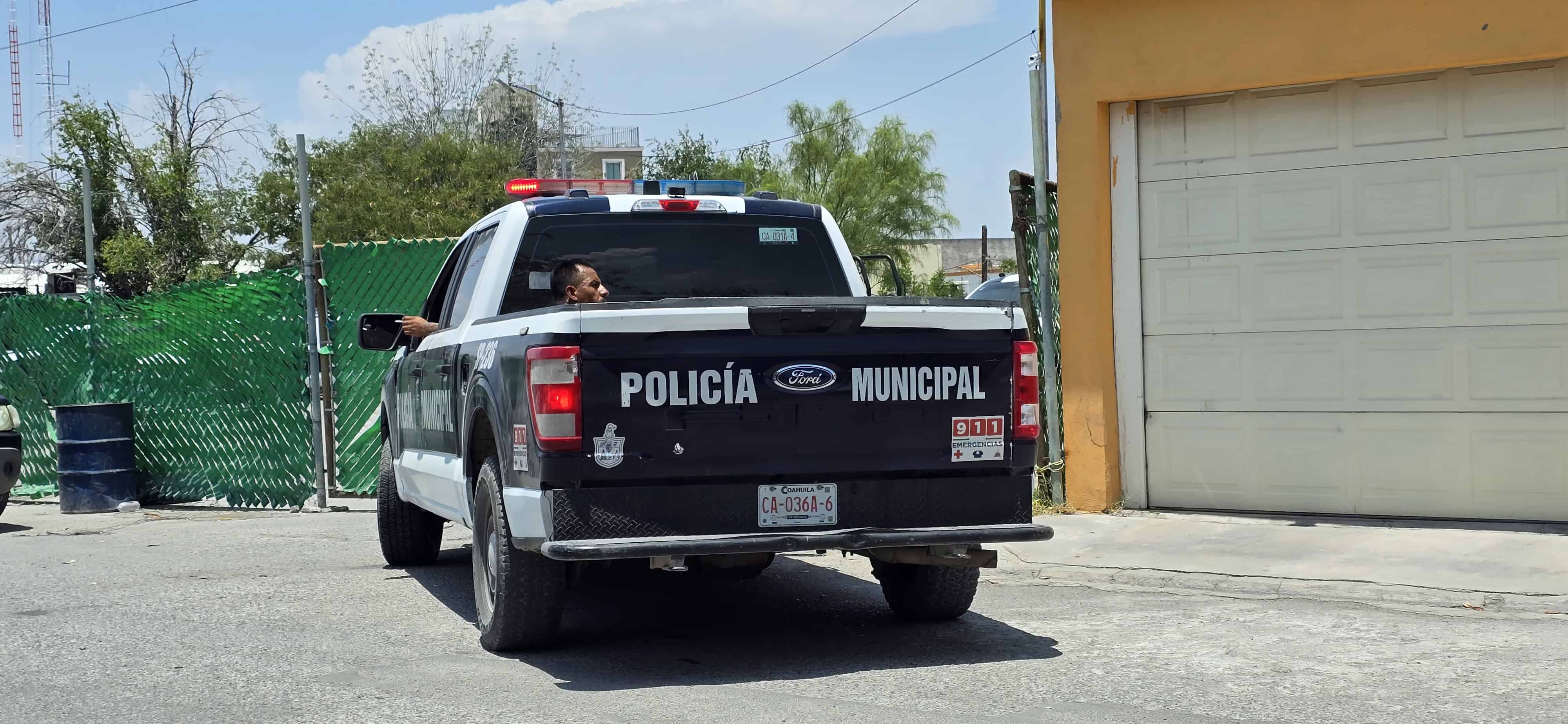 Pablo Barr&oacute;n causa disturbio y es arrestado en Monclova
