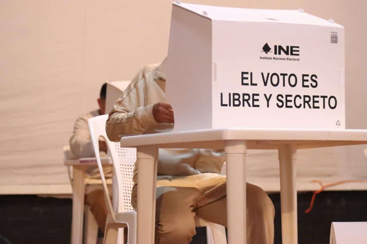 El INE realiza voto anticipado en el Centro Penitenciario de Monclova