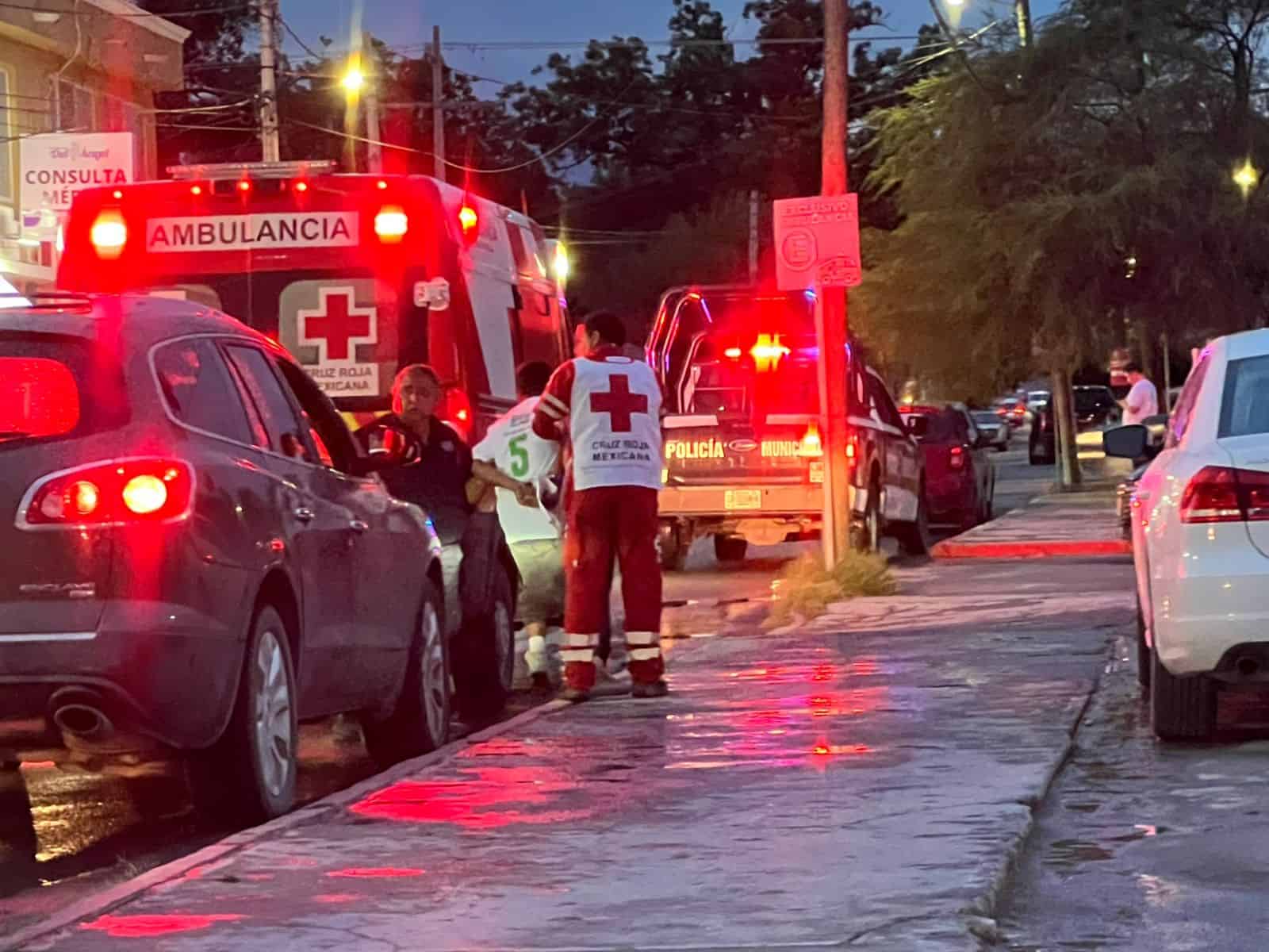 Hombre causa zafarrancho en iglesia y agrede a su madre
