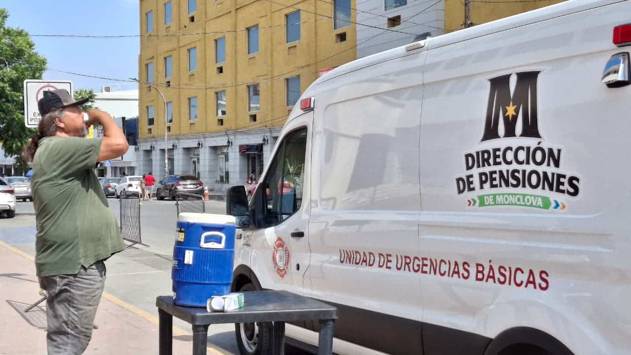 Protecci&oacute;n Civil de Monclova instala puntos de hidrataci&oacute;n para la poblaci&oacute;n