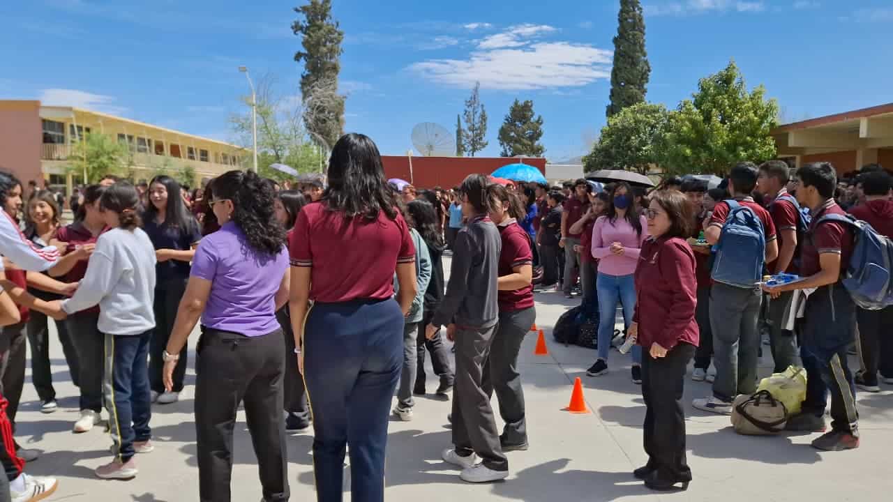 Protocolos de suspensi&oacute;n de clases en Coahuila ante altas temperaturas