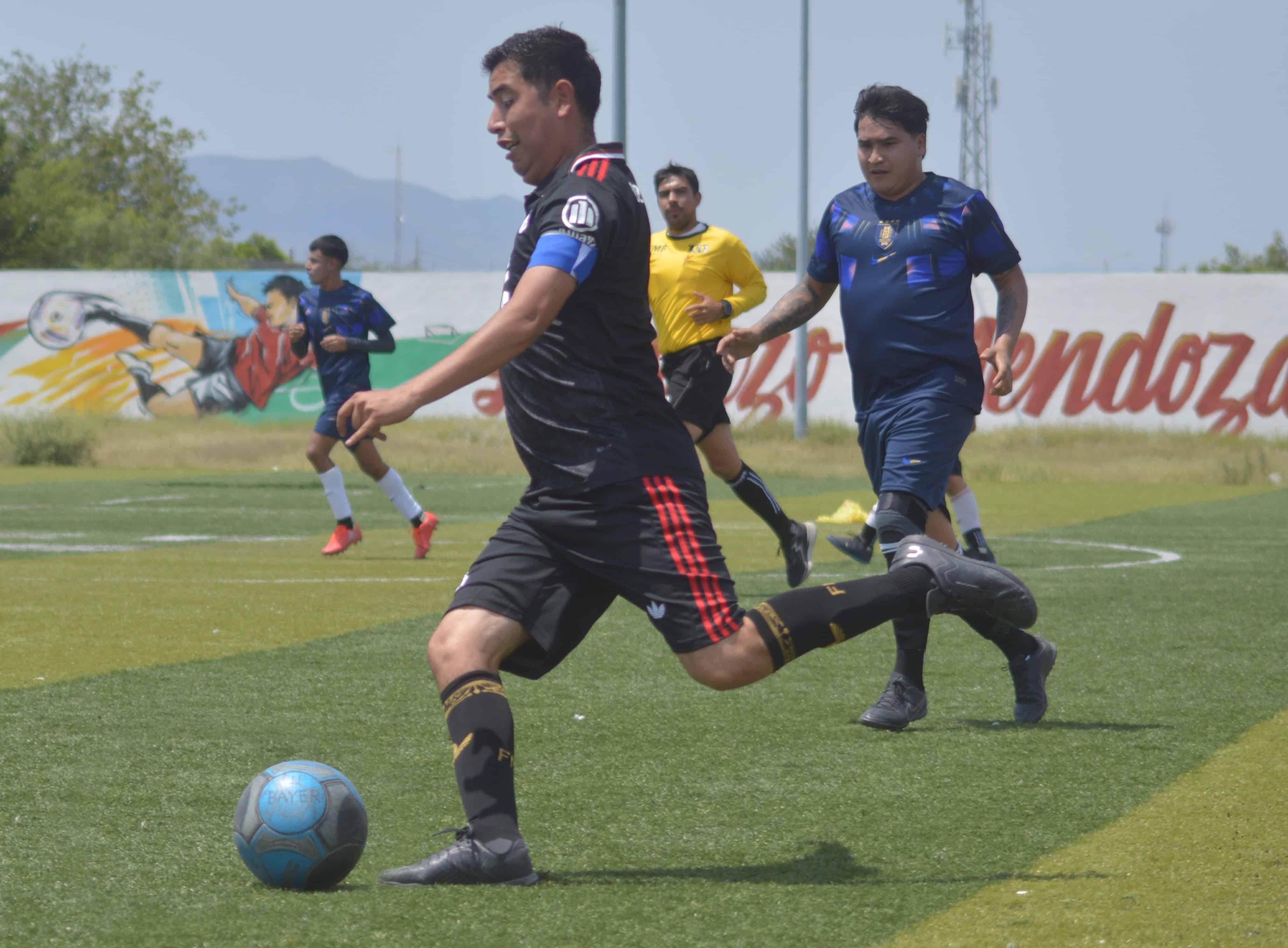 Deportivo Bayer avanza en la Copa tras vencer a Cruz Azul: 2-0