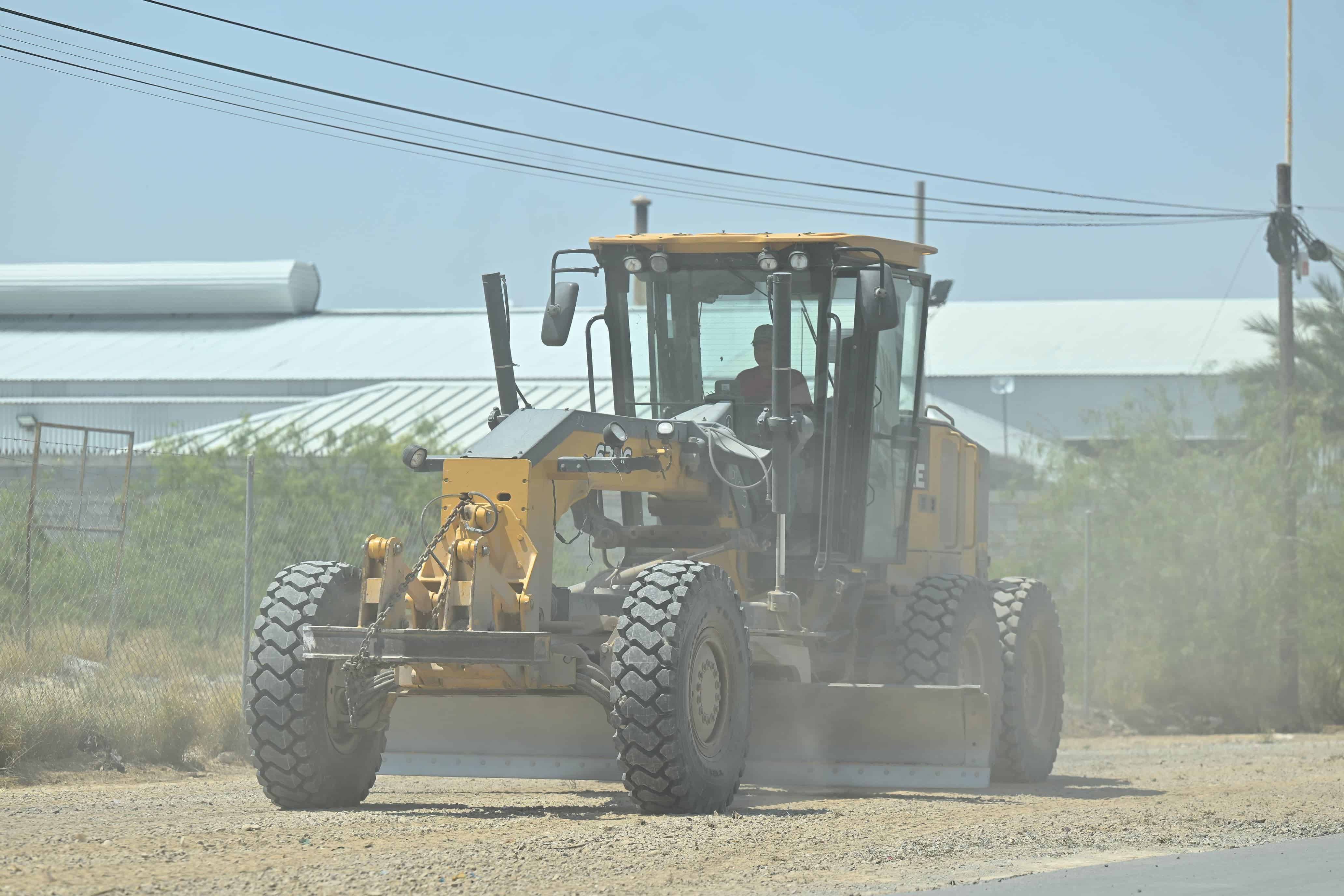 Ayuntamiento de Monclova realiza operativo de limpieza y desazolve