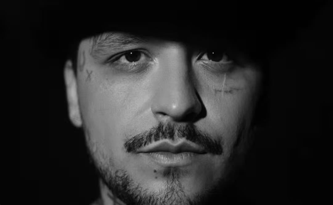Nodal habla de conflictos personales en su nuevo disco Bandera Blanca