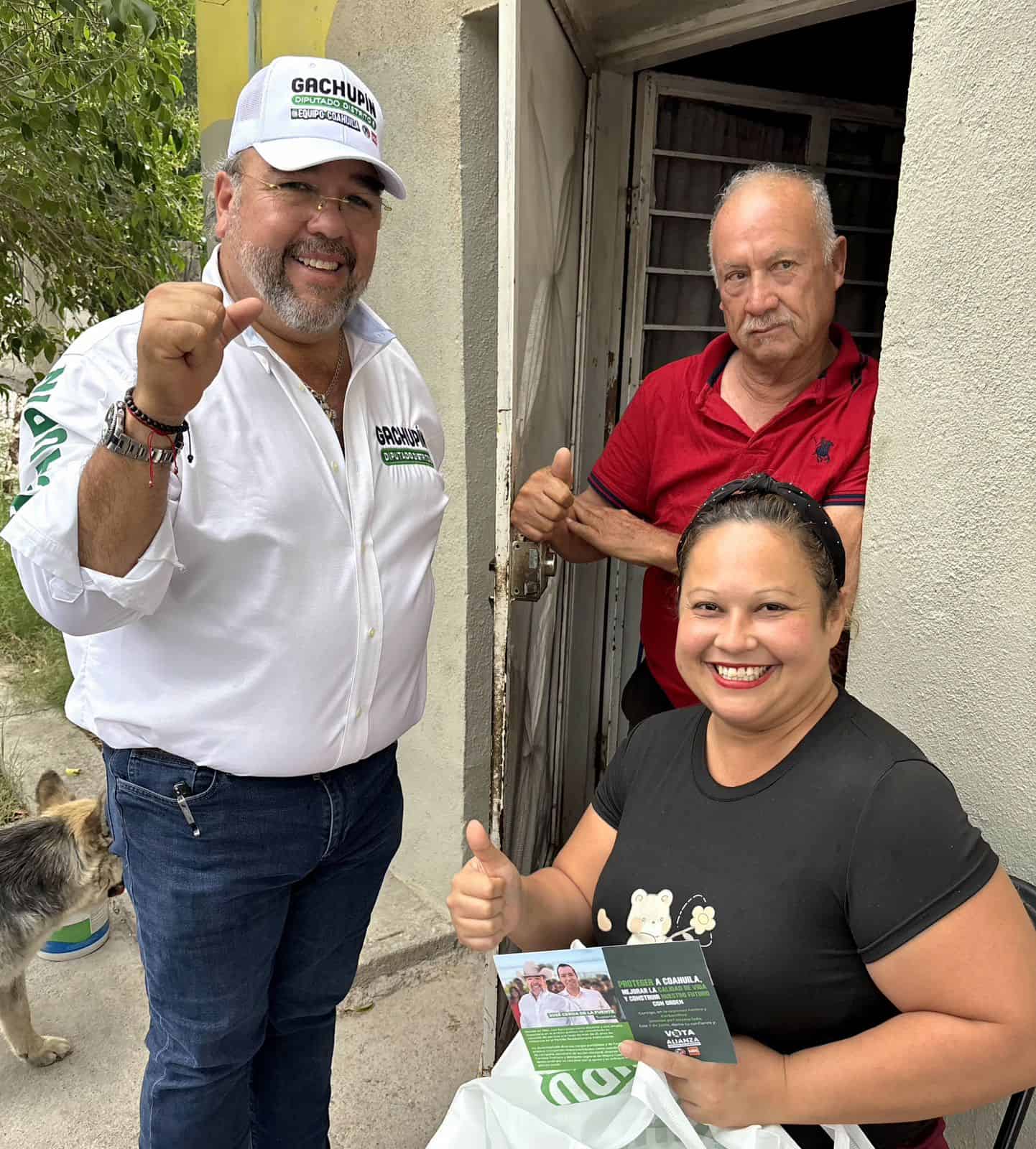 Candidato Gachup&iacute;n escucha inquietudes de vecinos en Frontera Coahuila