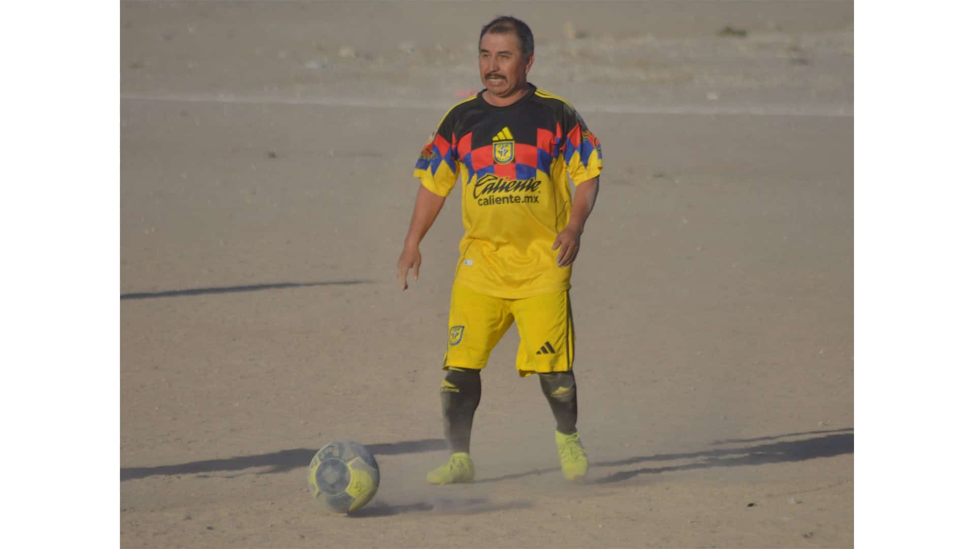 Eduardo Tovar anota dos goles y gu&iacute;a al Independiente de Monclova a victoria