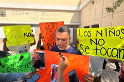 Monclova: Protestan por agresiones a Tadeo, hijo de César Armando Zavala