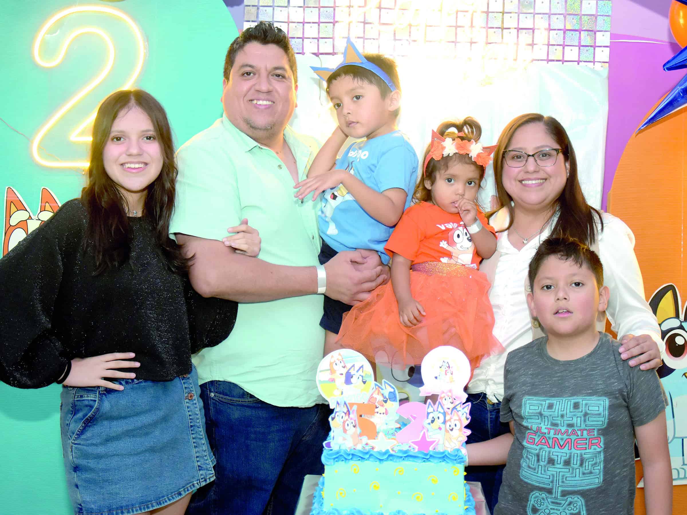 Fiesta tem&aacute;tica de Bluey para Valentina y Rodrigo Saghun