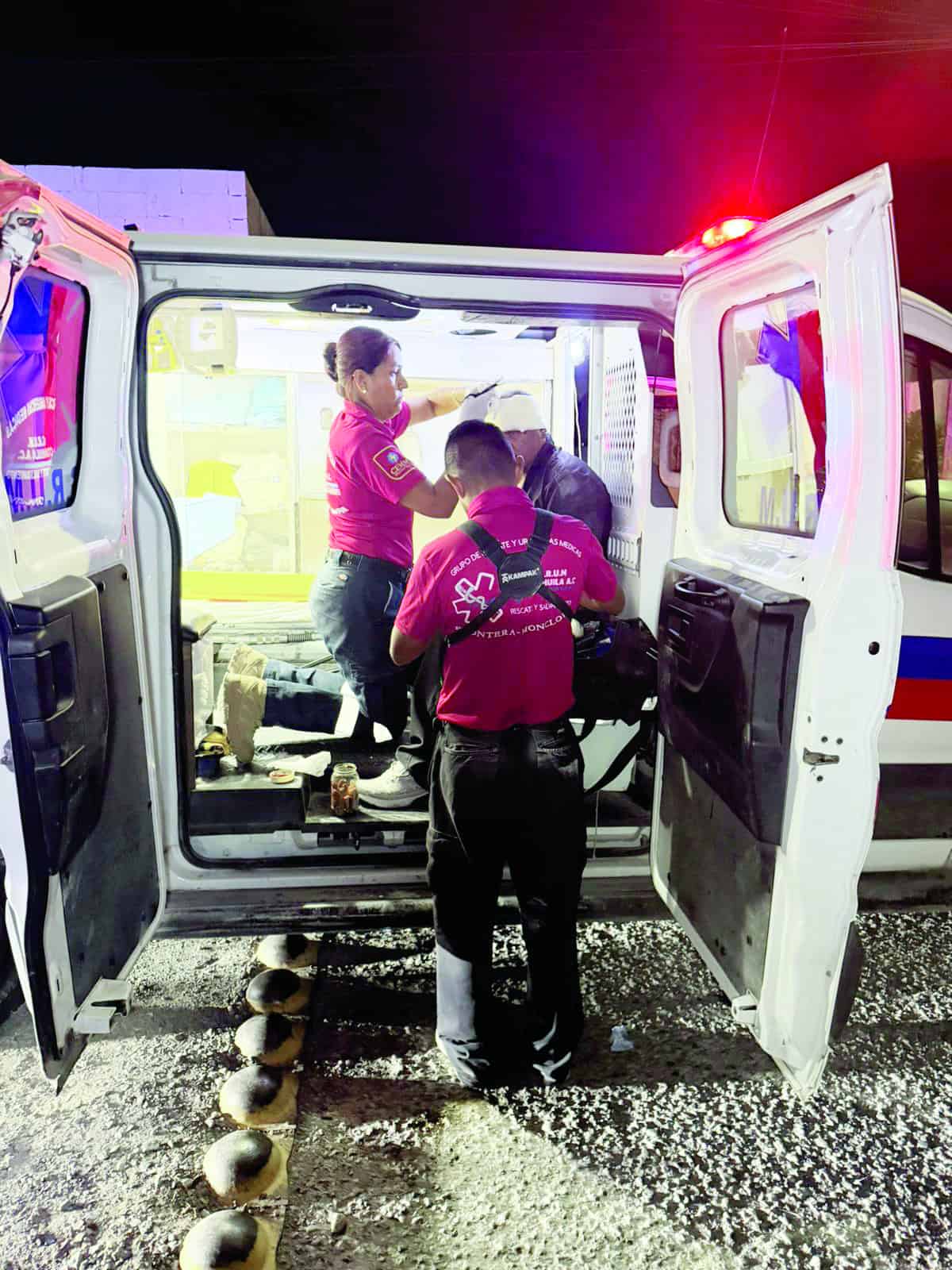 Motociclista Juan Mireles se accidenta en Monclova: lesiones menores