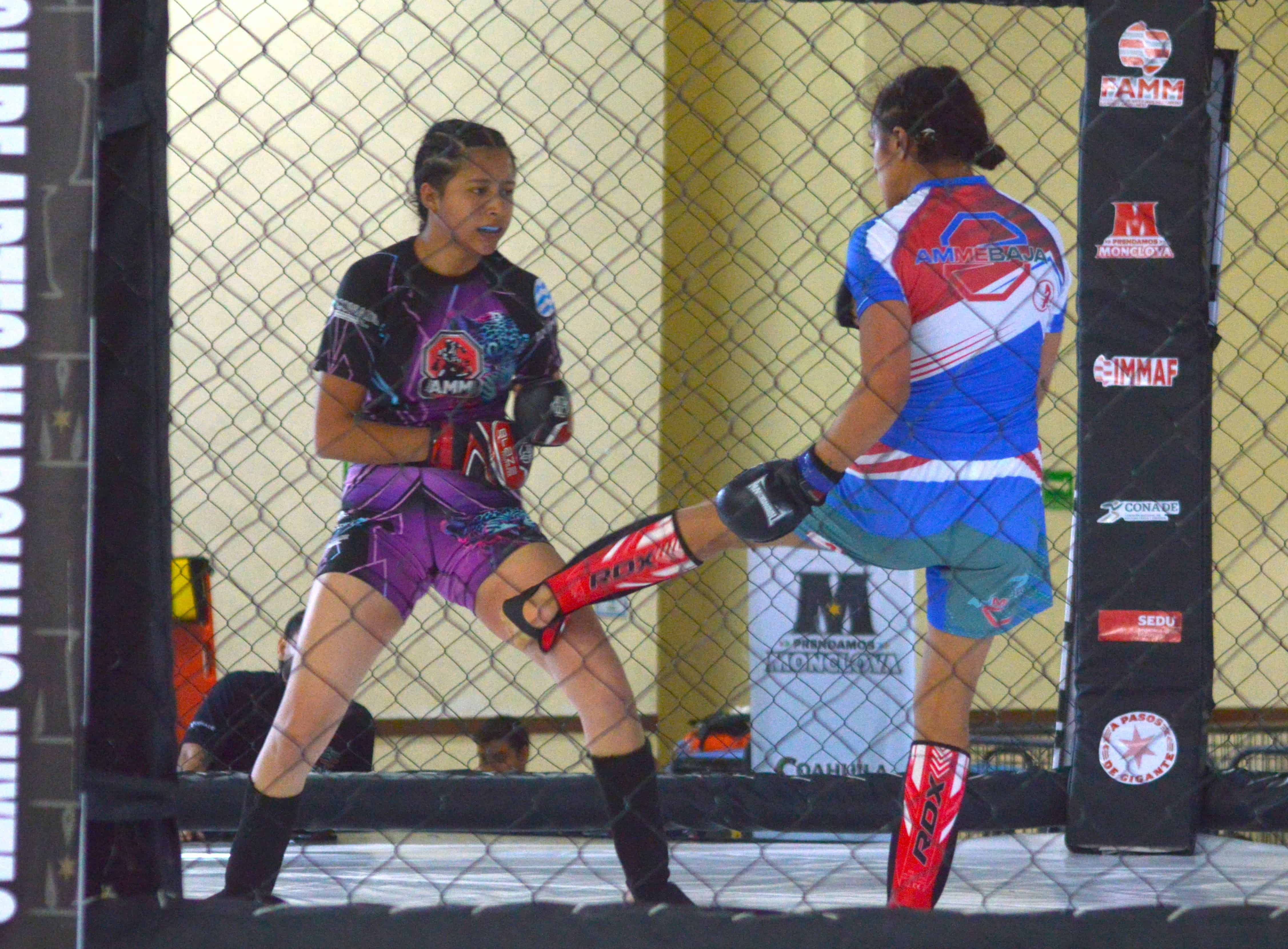 Monclova vive intensa competencia de artes marciales mixtas