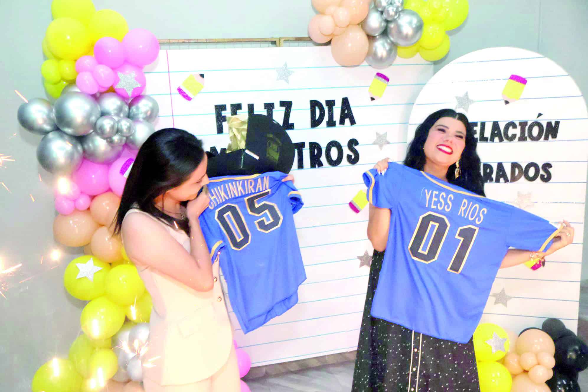 Docentes de la Escuela Primaria Colonia Obrera celebran su labor educativa