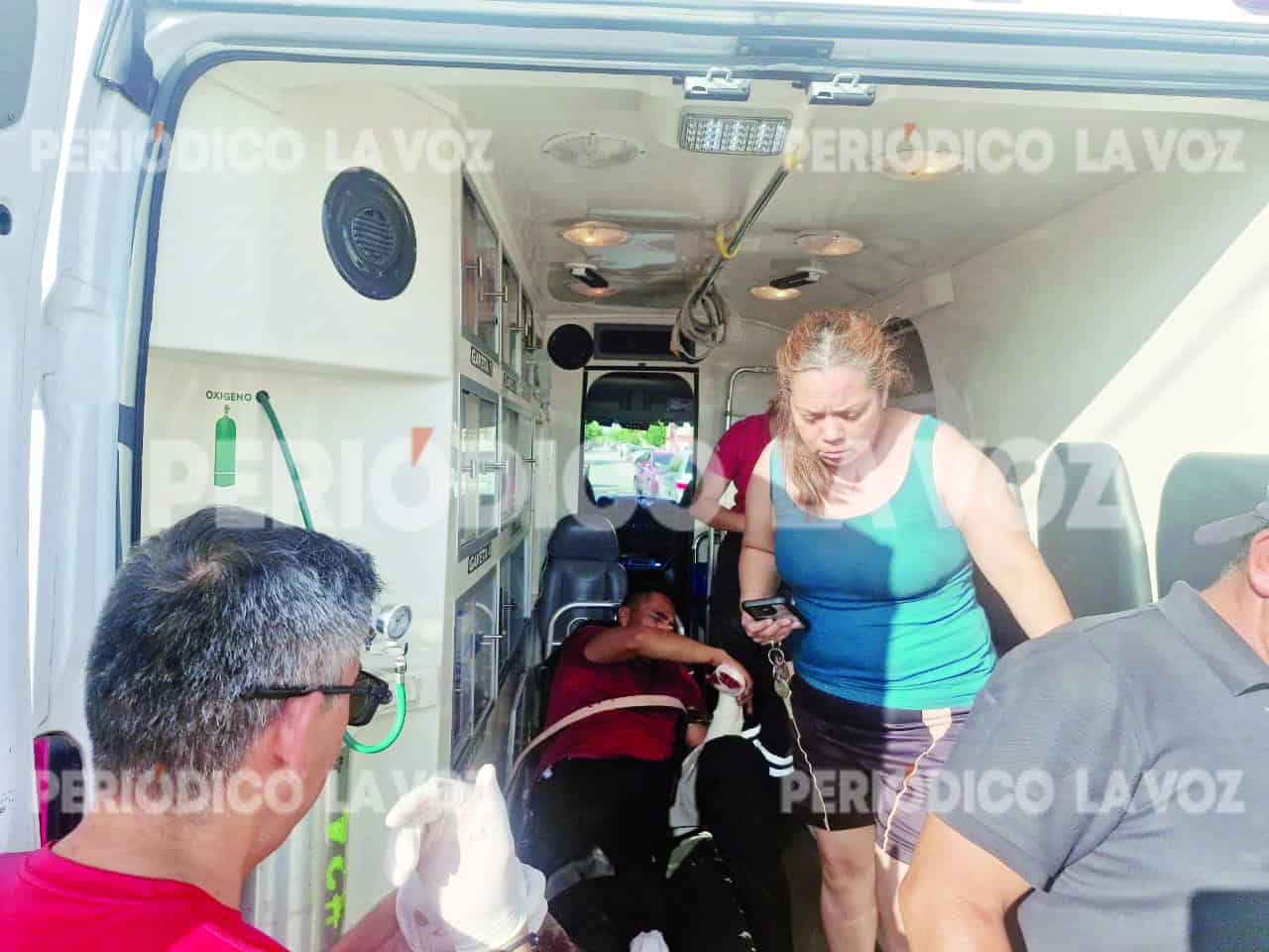 Ri&ntilde;a vecinal acaba a machetazos