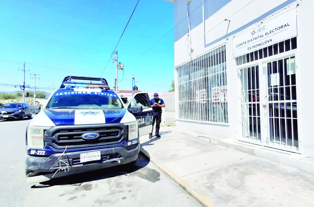 Refuerzan vigilancia en el IEC de Monclova por paquetes electorales
