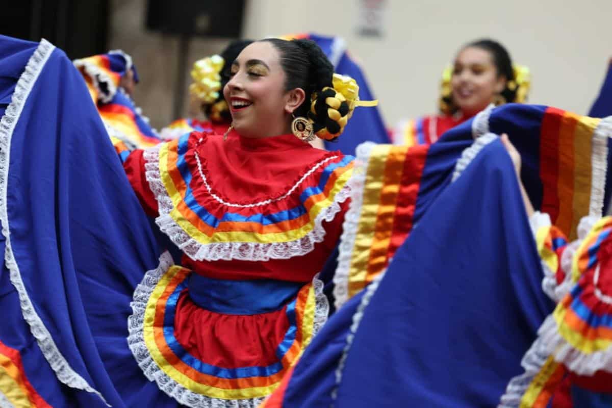 As&iacute; baila Saltillo al ritmo del folclor y la tradici&oacute;n