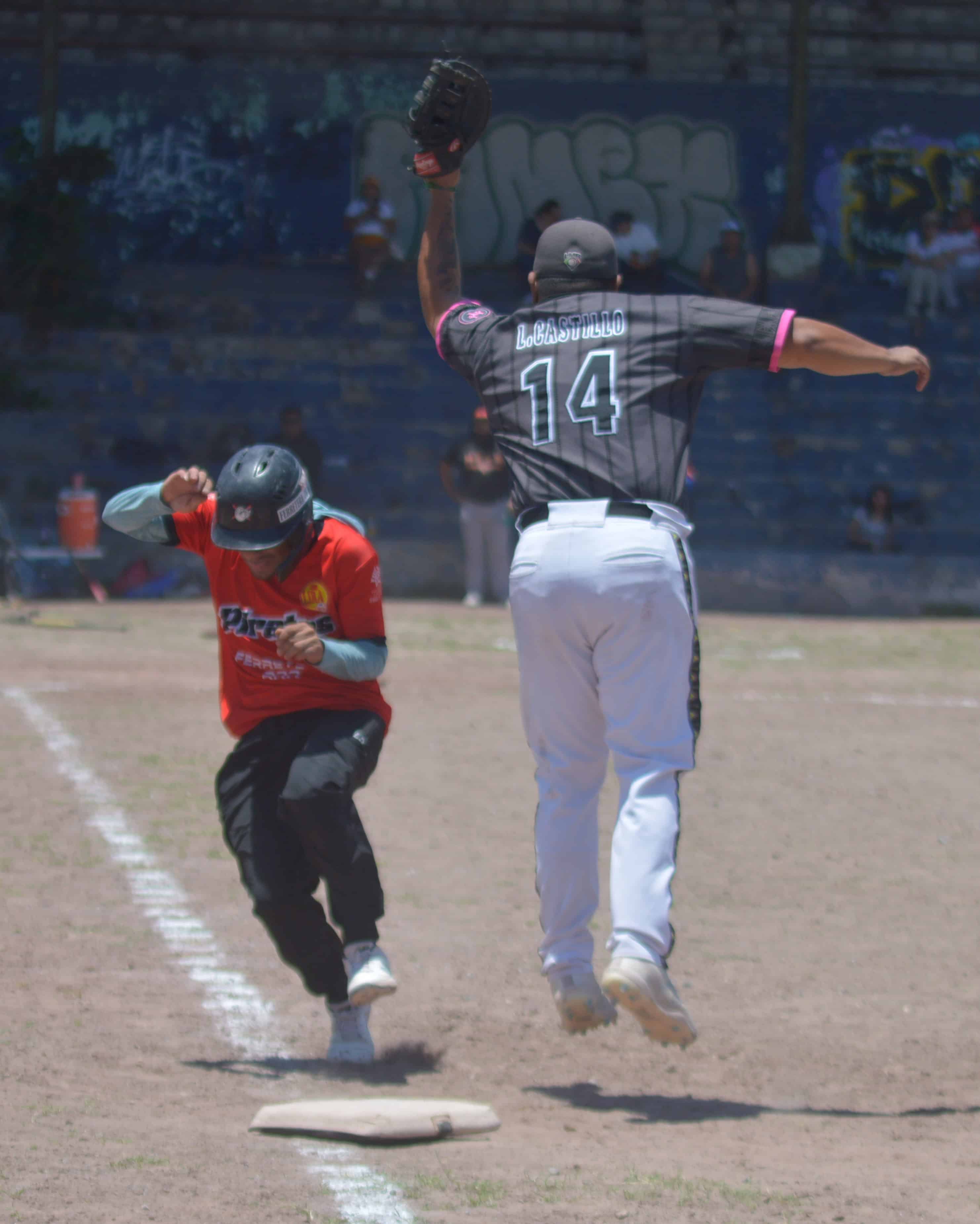 Mets y Piratas empatan en AHMSA tras doble cartelera