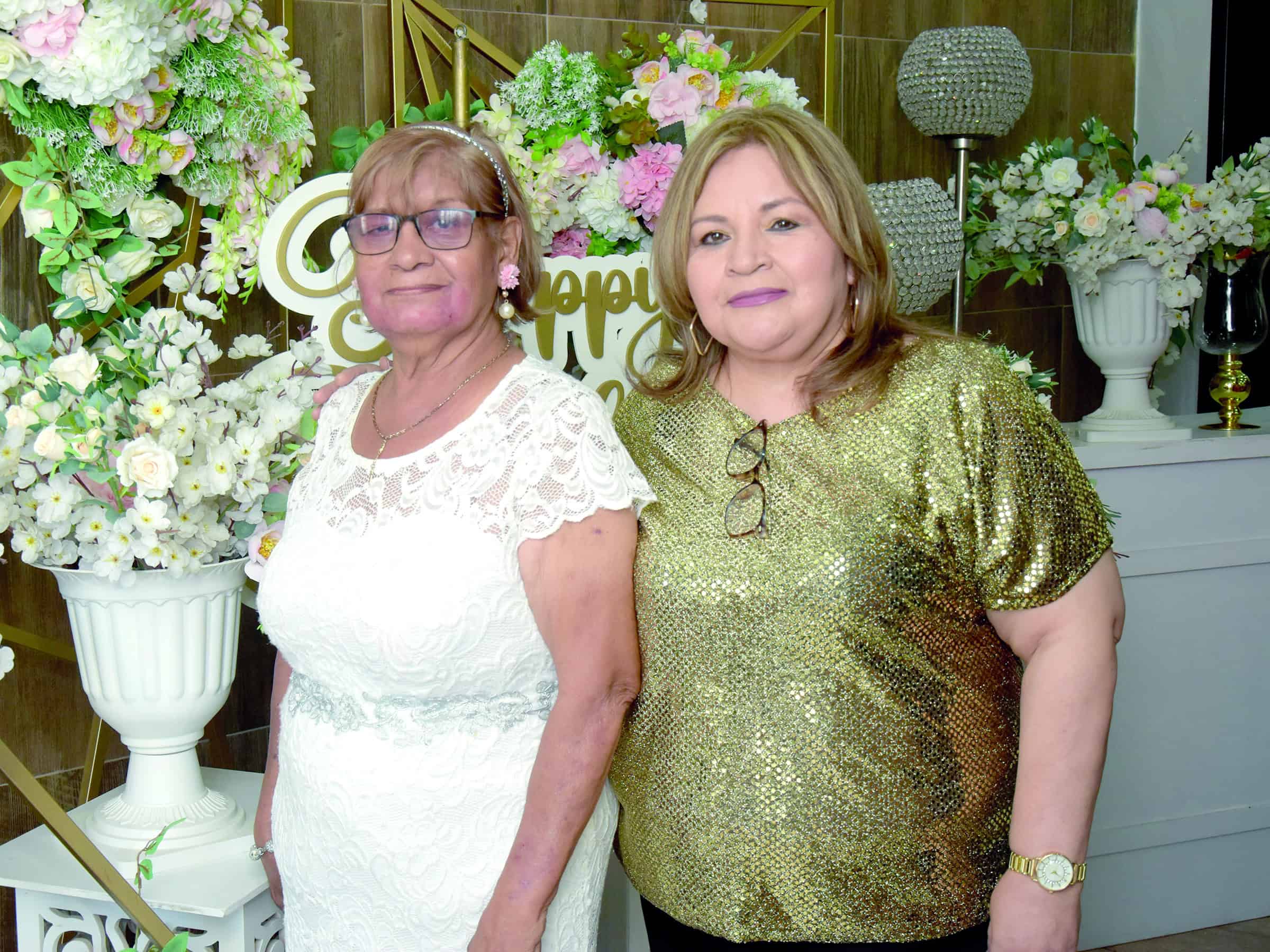 Nora Franco celebra su cumplea&ntilde;os n&uacute;mero 62 rodeada de amigos y familiares