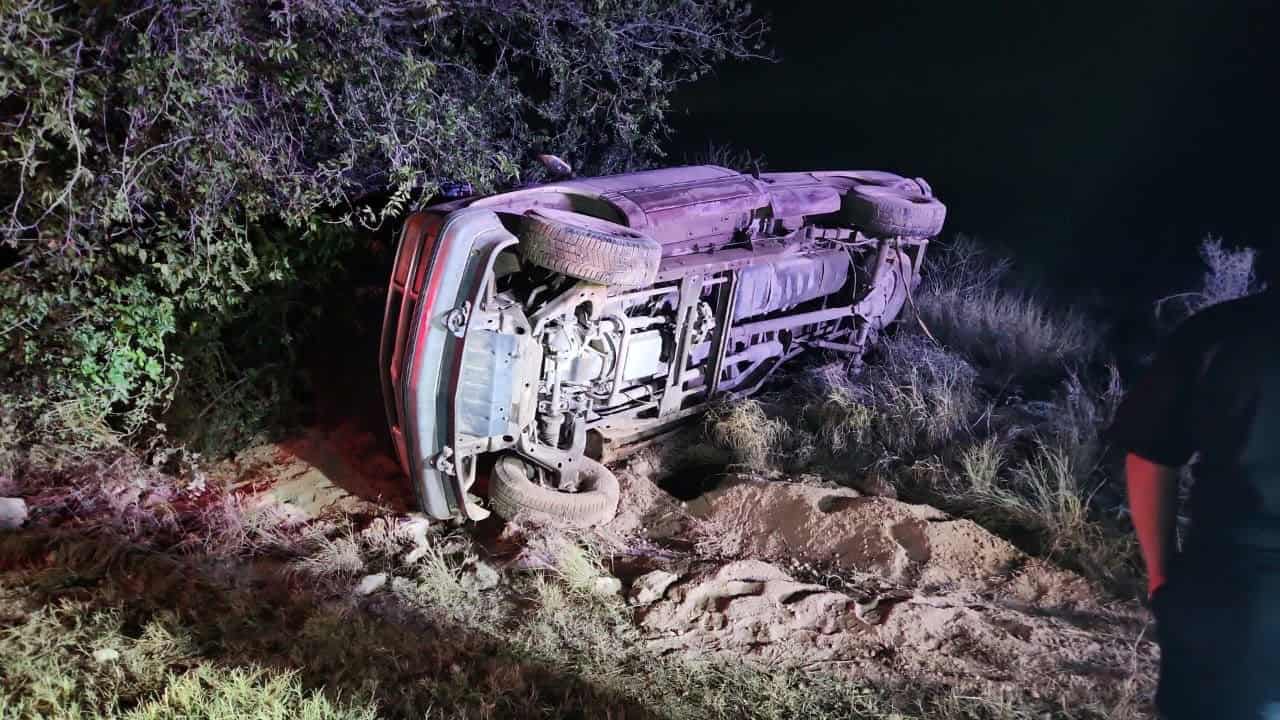 Volcadura en la carretera Zaragoza–Morelos moviliza a cuerpos de emergencia