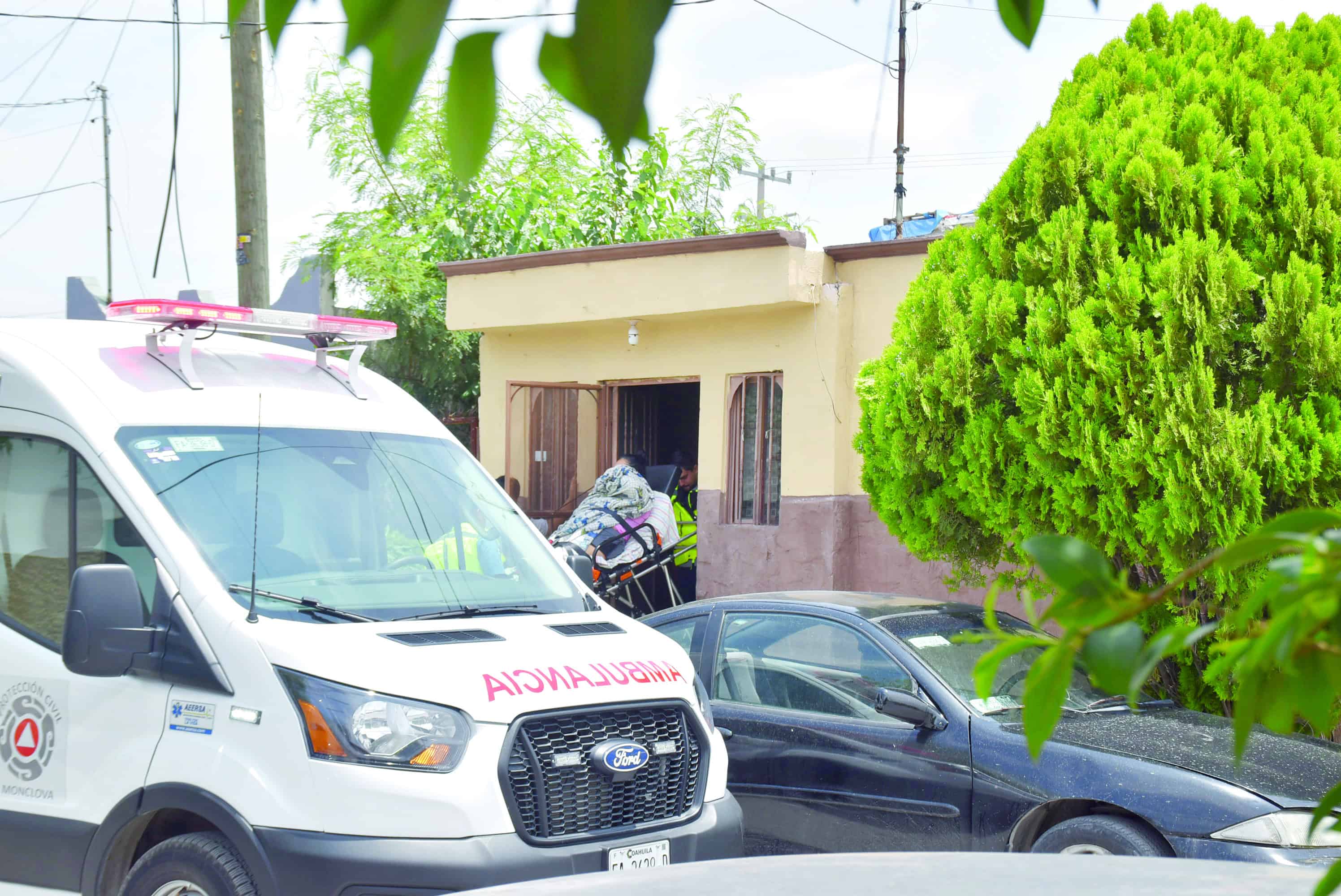 Mujer es atendida por quemaduras en Monclova tras accidente dom&eacute;stico