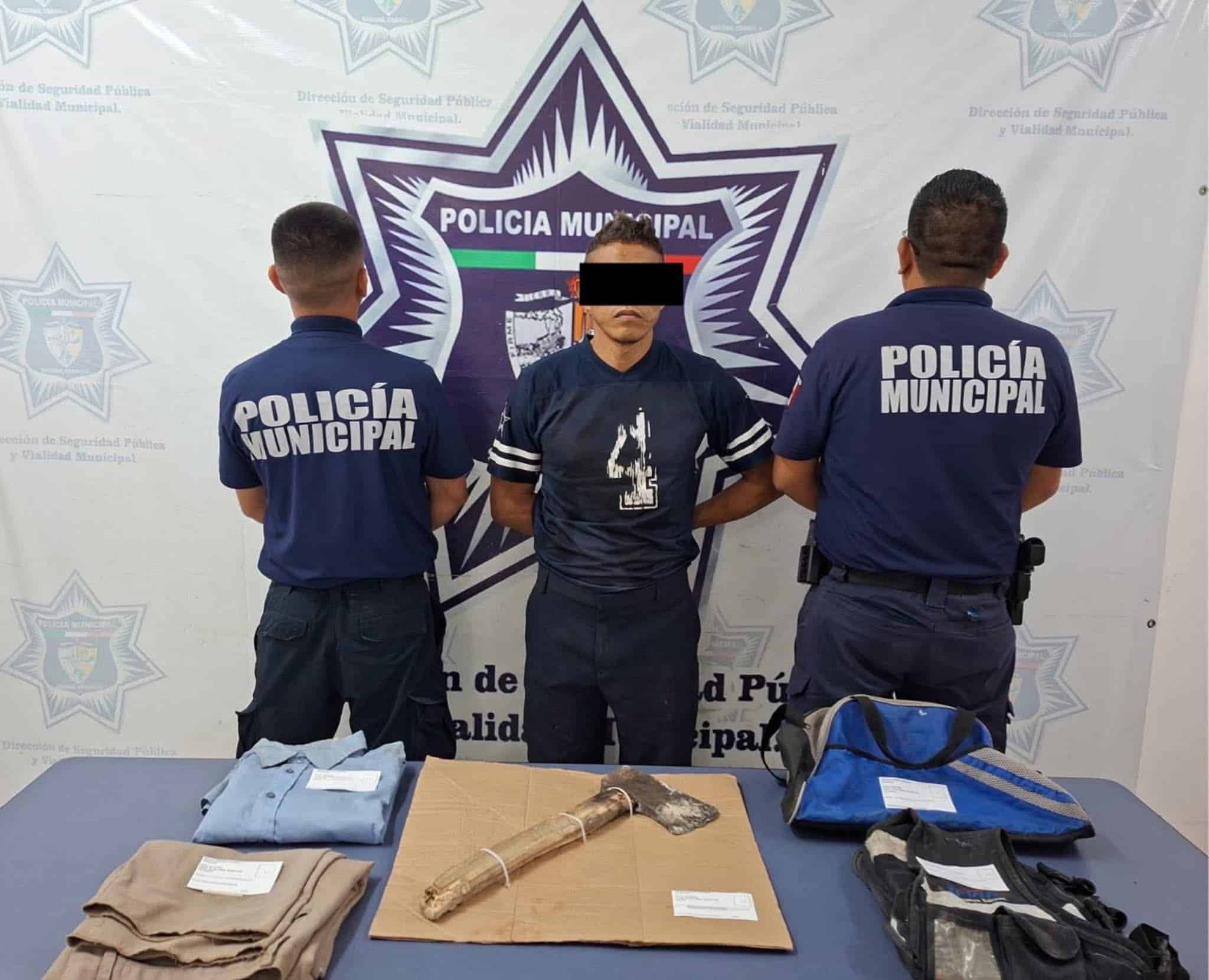 Hombre arrestado en Sabinas por vandalismo vehicular