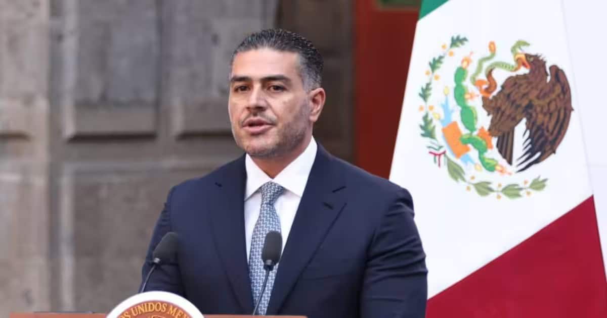 Omar Garc&iacute;a Harfuch se aleja de la carrera presidencial 2030