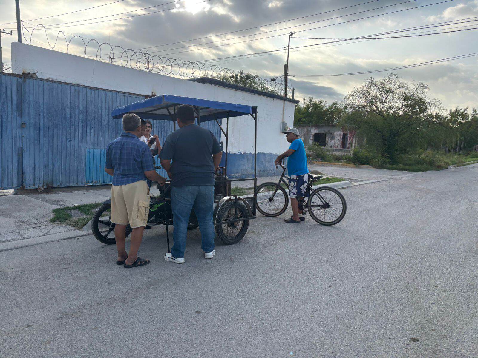 Motociclista abandona a su madre tras accidente en Monclova