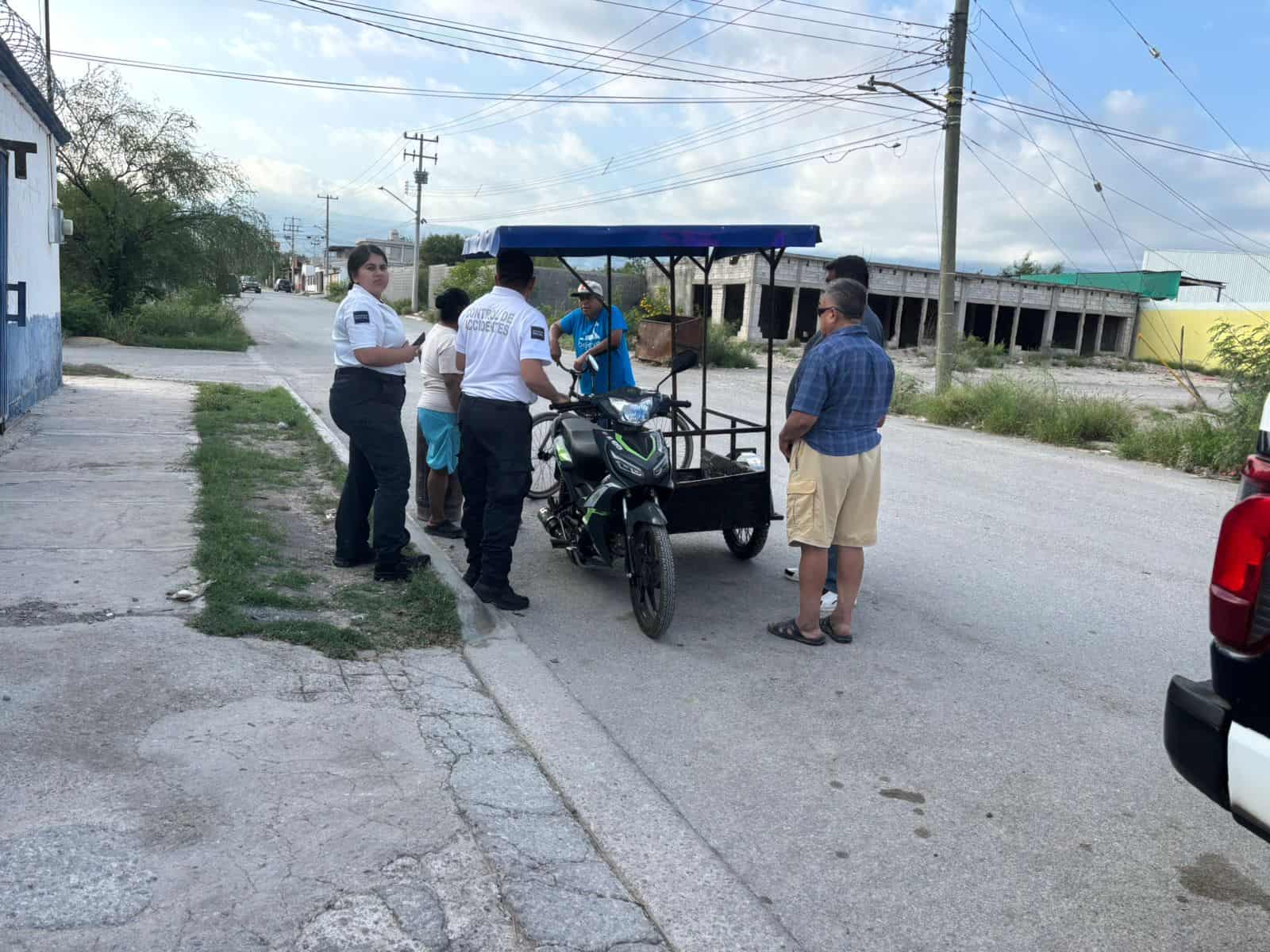 Motociclista abandona a su madre tras accidente en Monclova