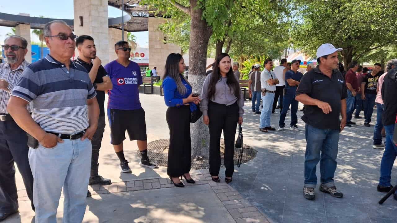 Ex obreros de AHMSA recibir&aacute;n apoyo legal gratuito de Juan Elizalde