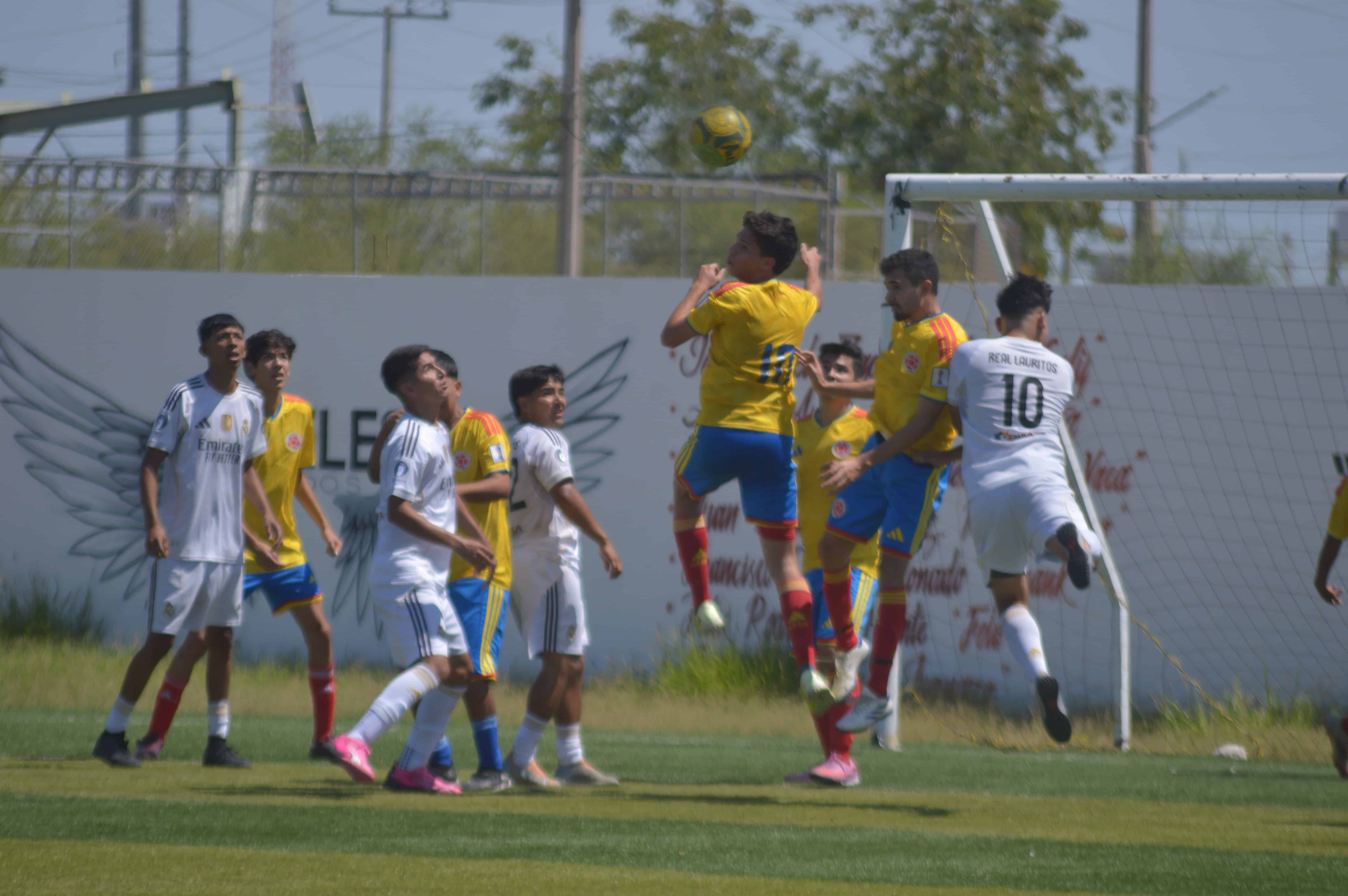 Deportivo Rosalva se impone a Real Lauritos en emocionante partido